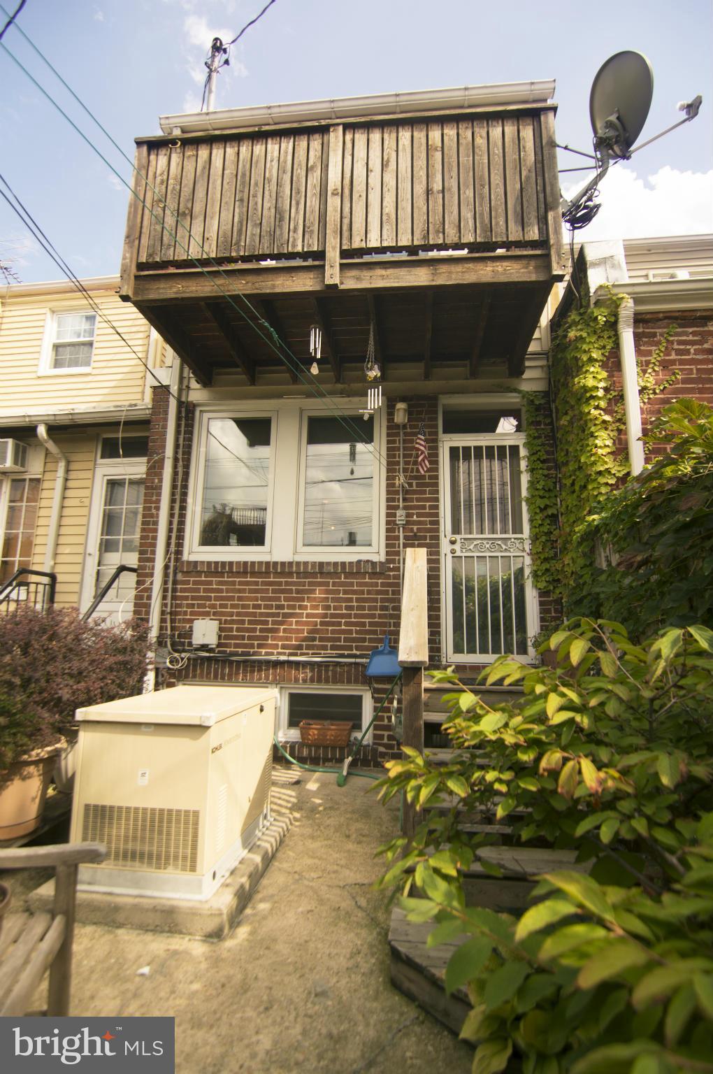 LOCUST POINT - Residential