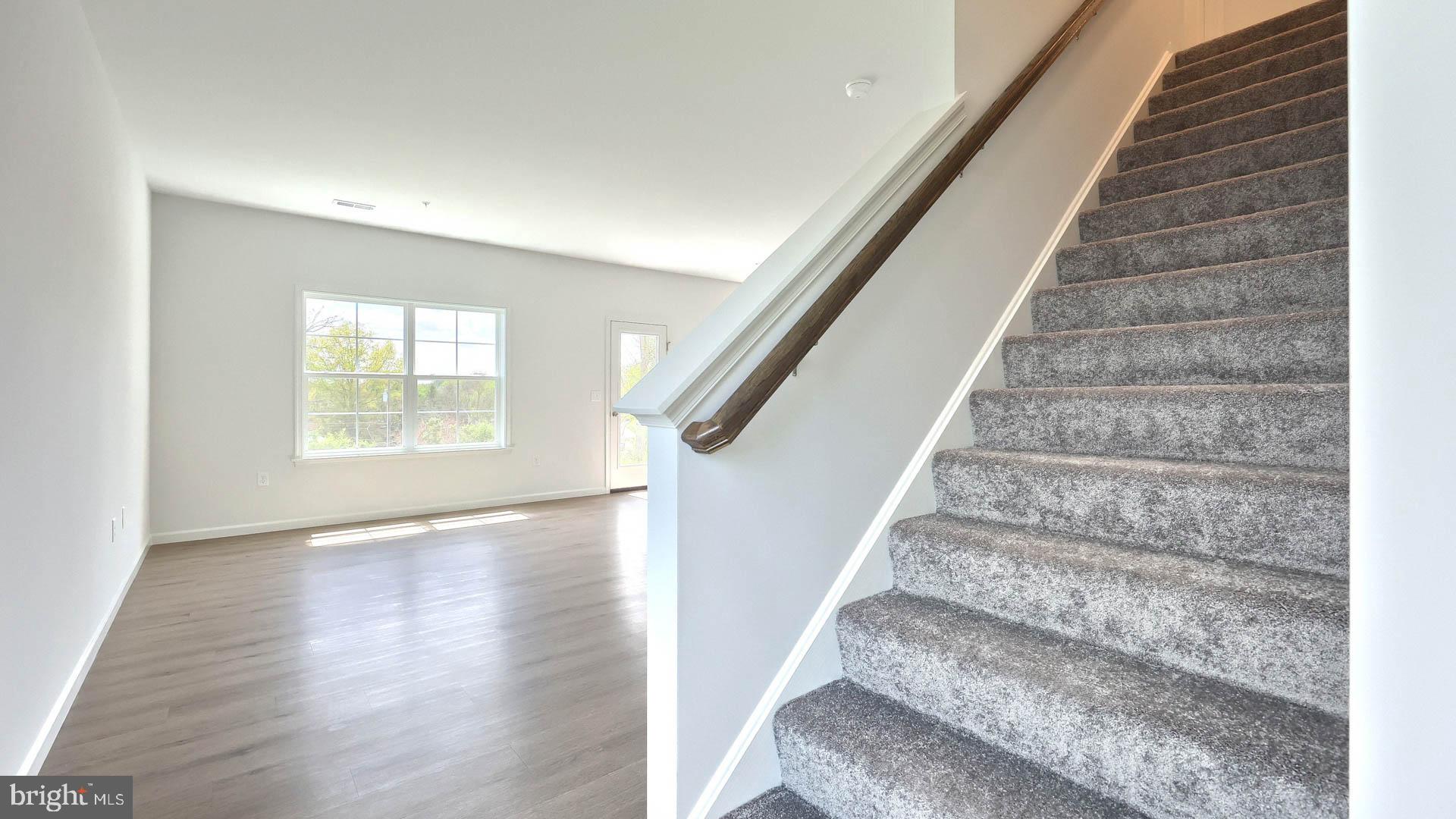 THE TOWNES AT BRIAR CREEK - Residential