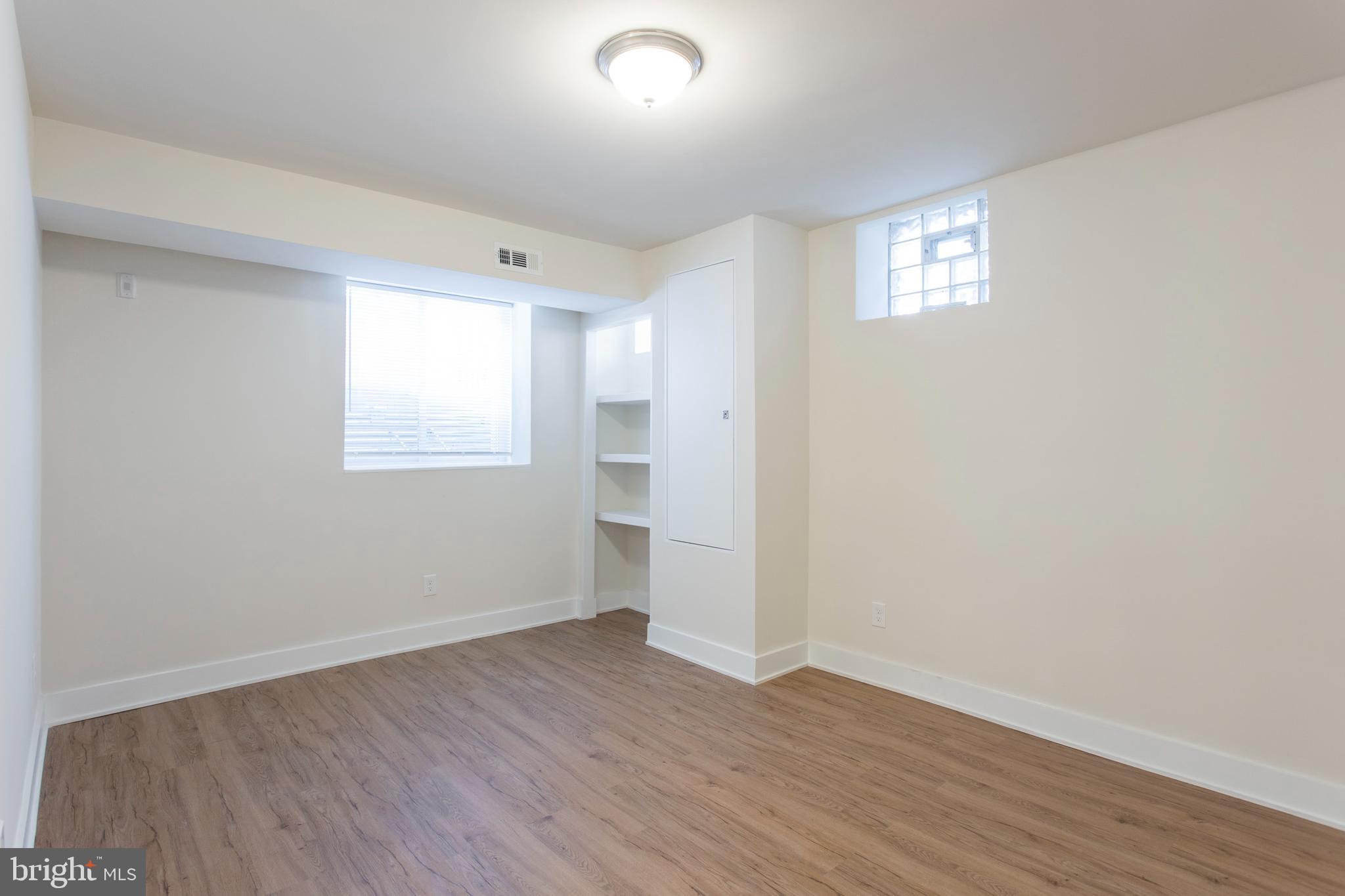 GRADUATE HOSPITAL - Residential Income