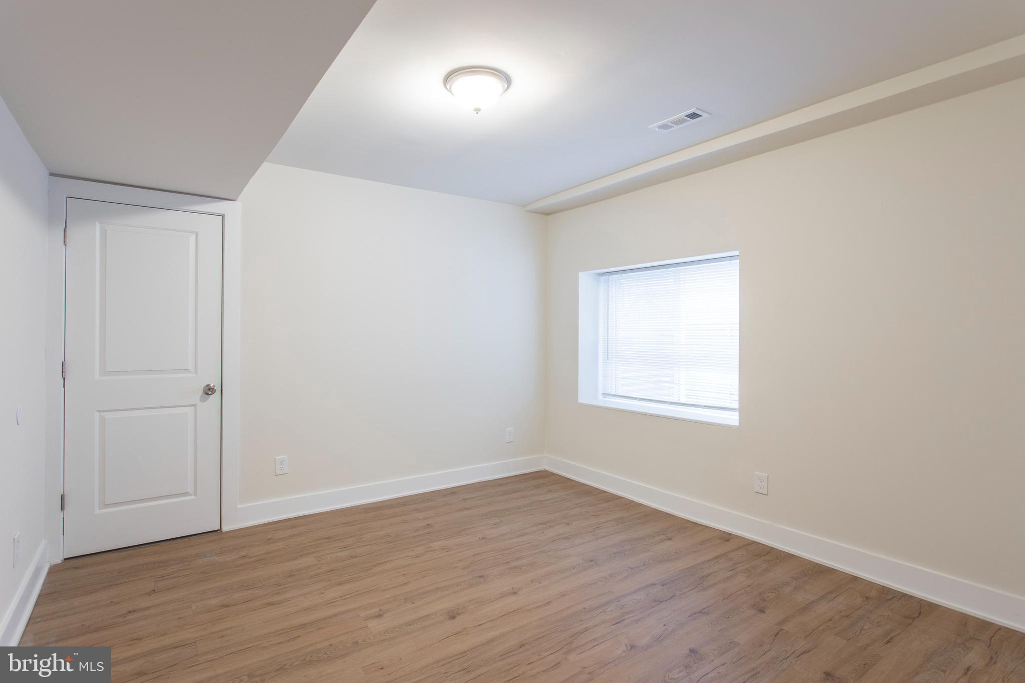 GRADUATE HOSPITAL - Residential Income