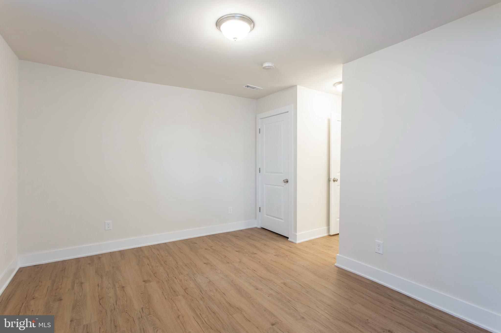 GRADUATE HOSPITAL - Residential Income