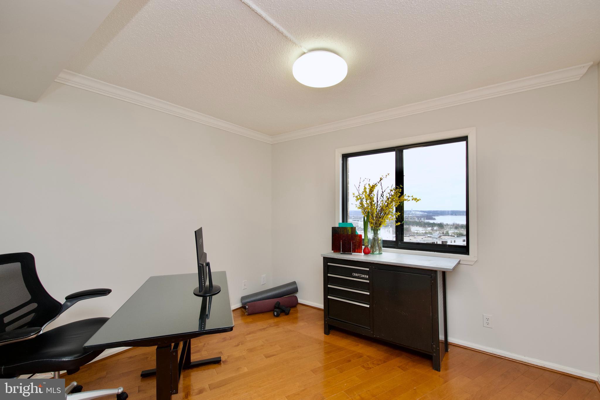 MONTEBELLO - Residential