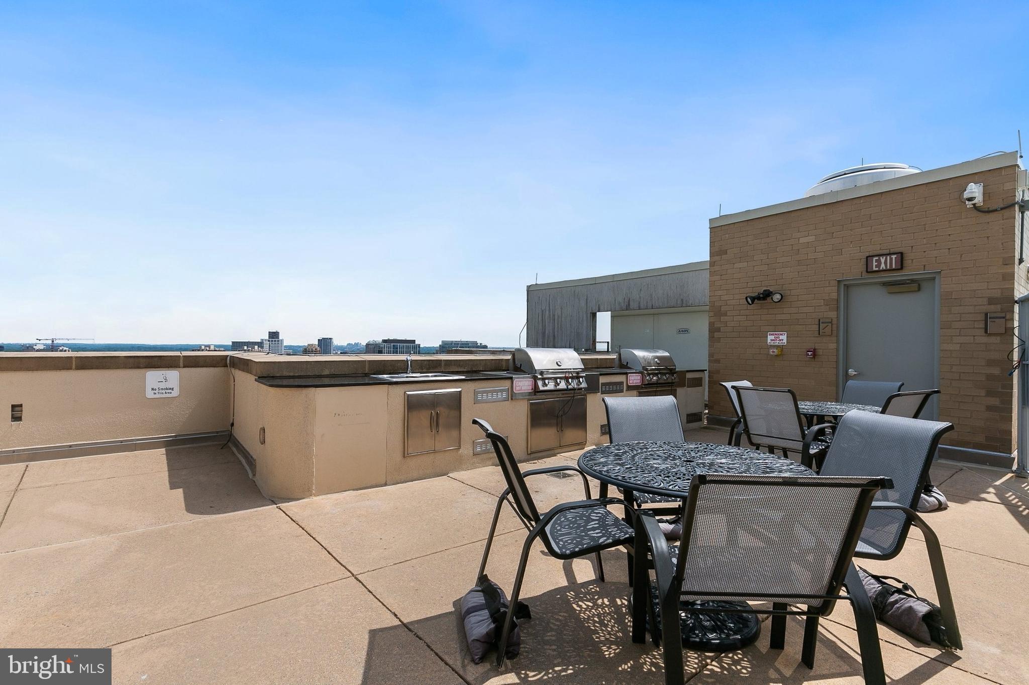 MIDTOWN BETHESDA NORTH - Residential