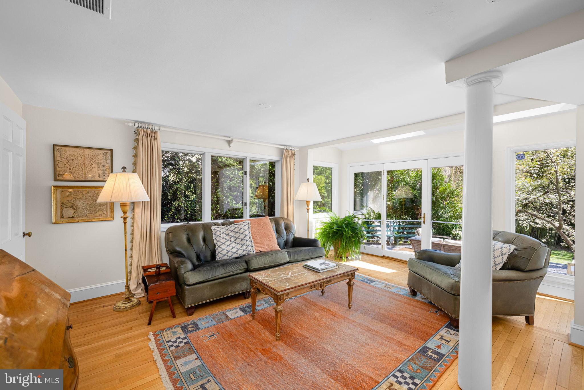 FRANKLIN PARK - Residential