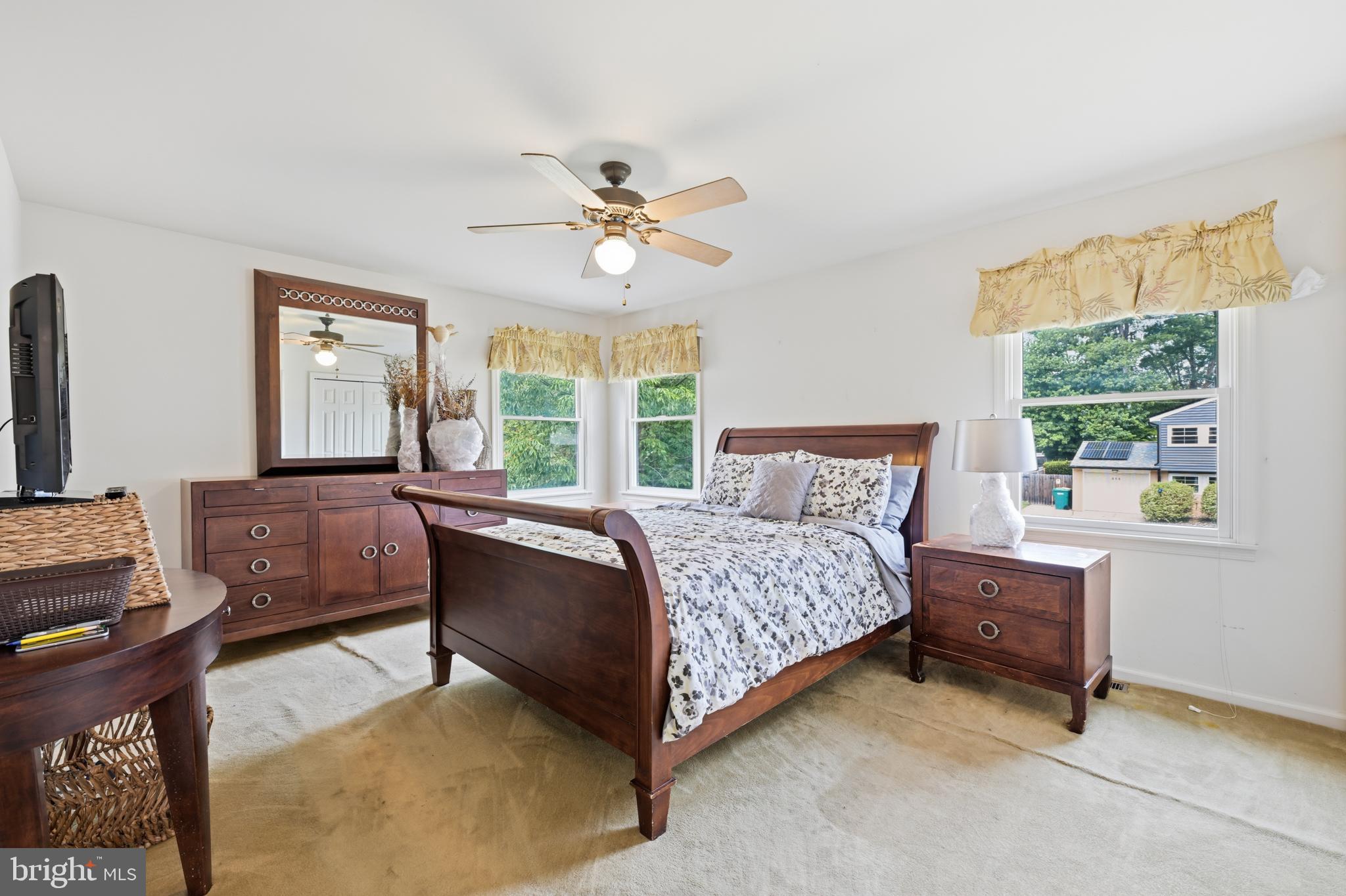 PENNSBURY HGTS - Residential