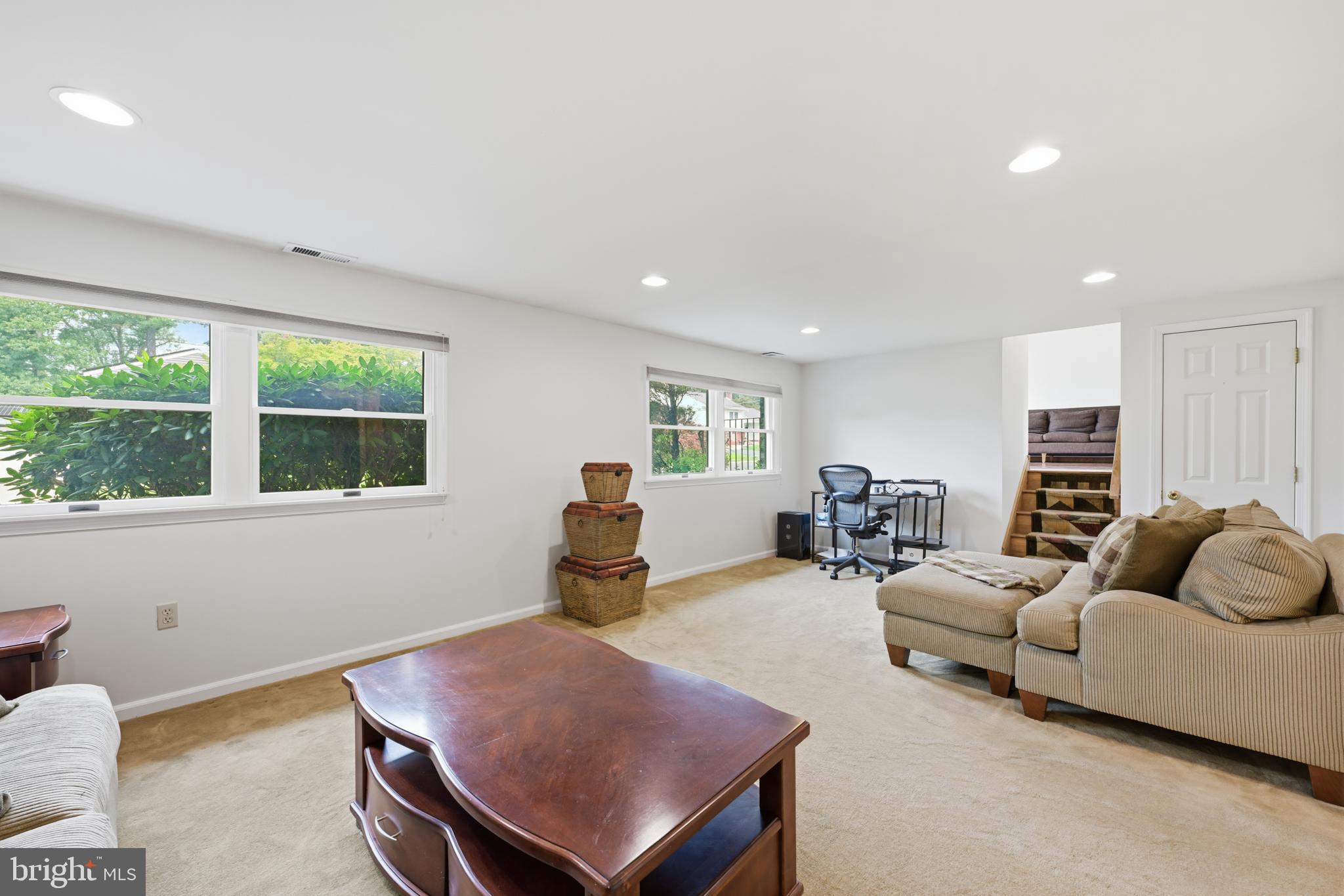 PENNSBURY HGTS - Residential
