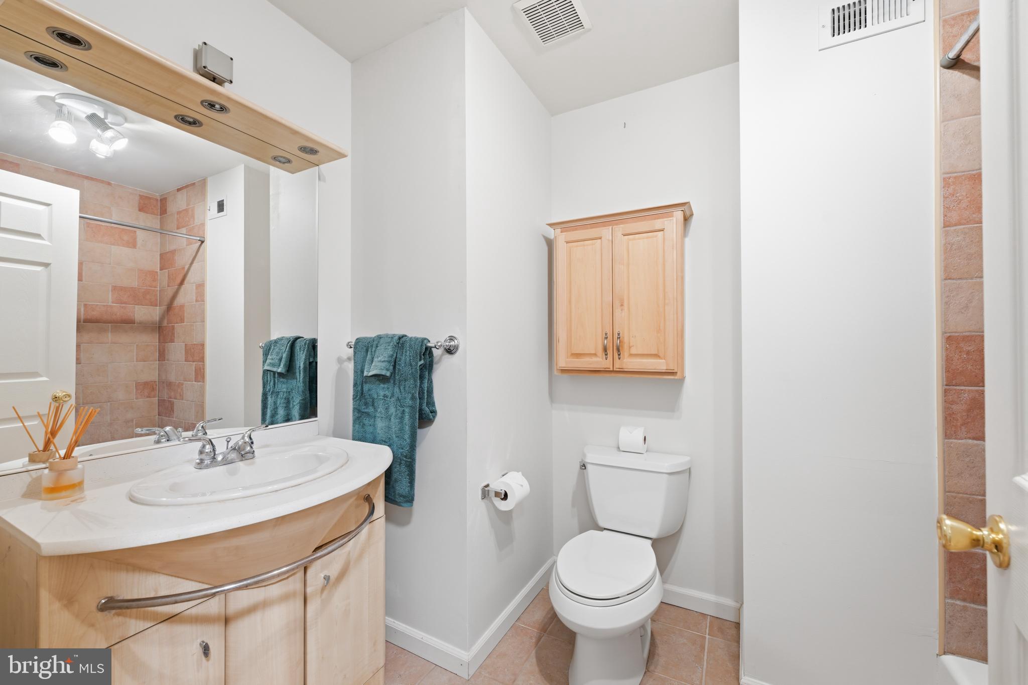 PENNSBURY HGTS - Residential