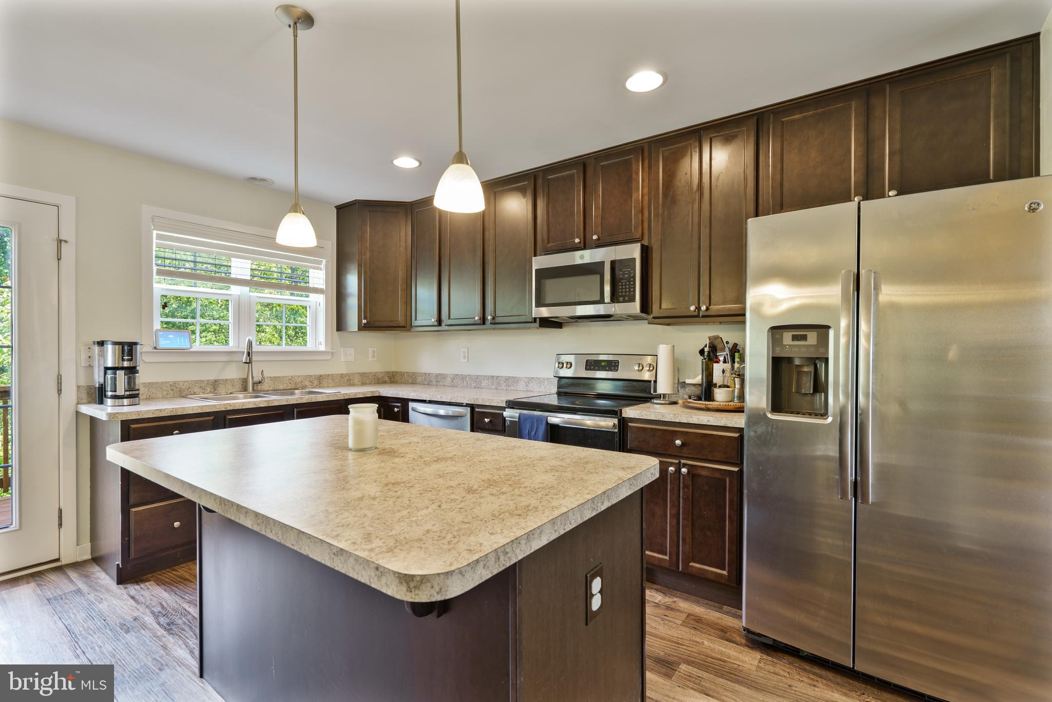 BROOKFIELD - Residential