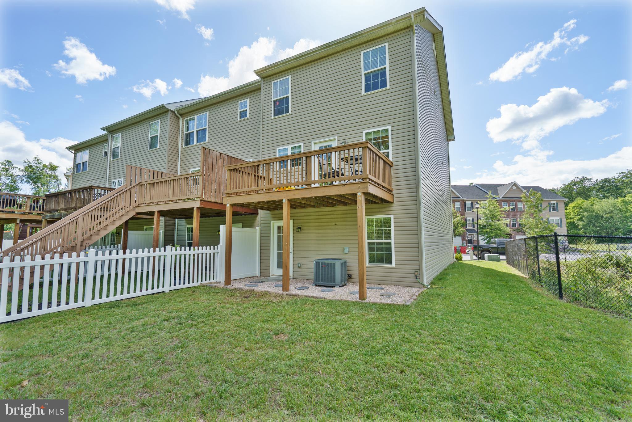 BROOKFIELD - Residential
