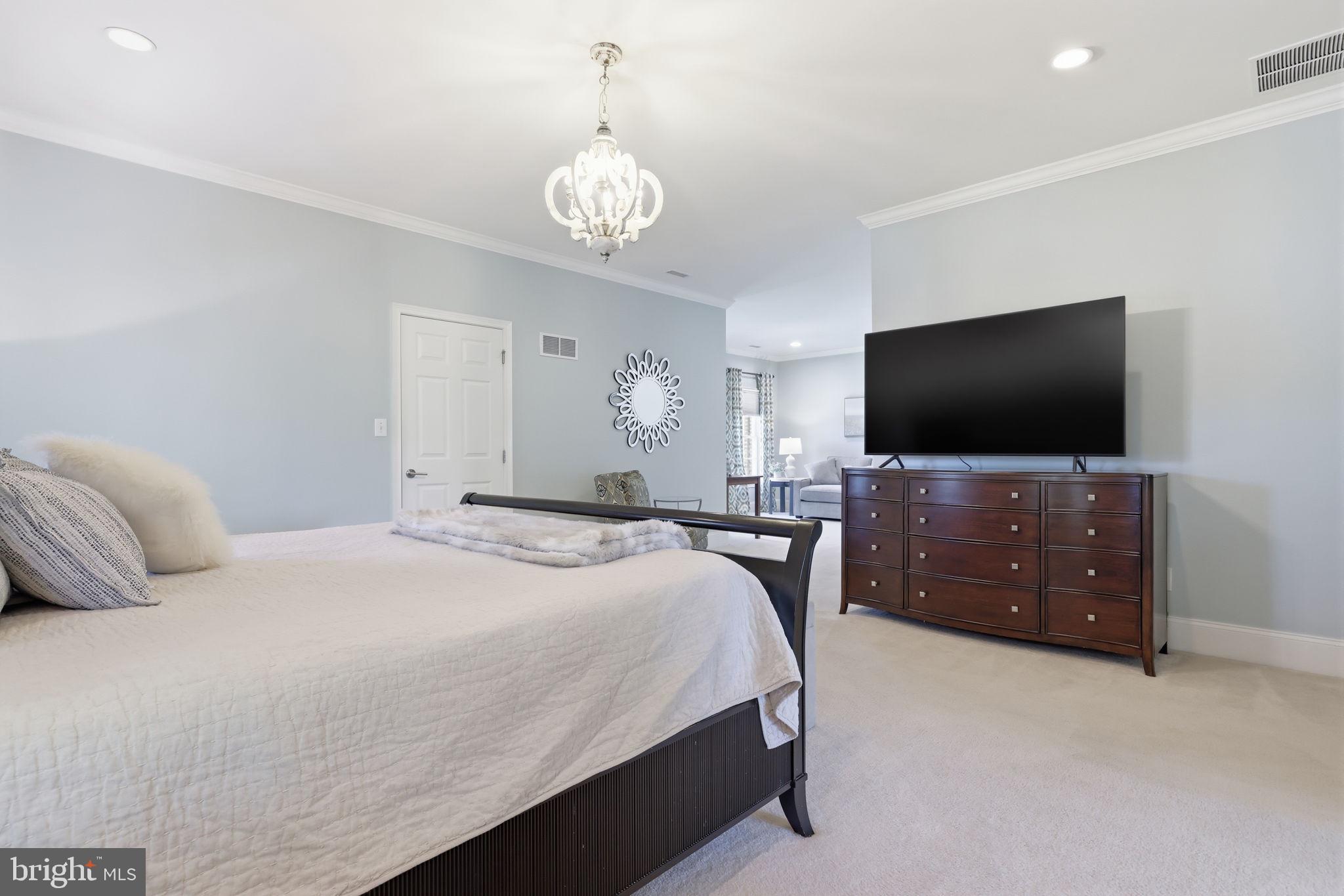 LINTON HILL CHASE - Residential