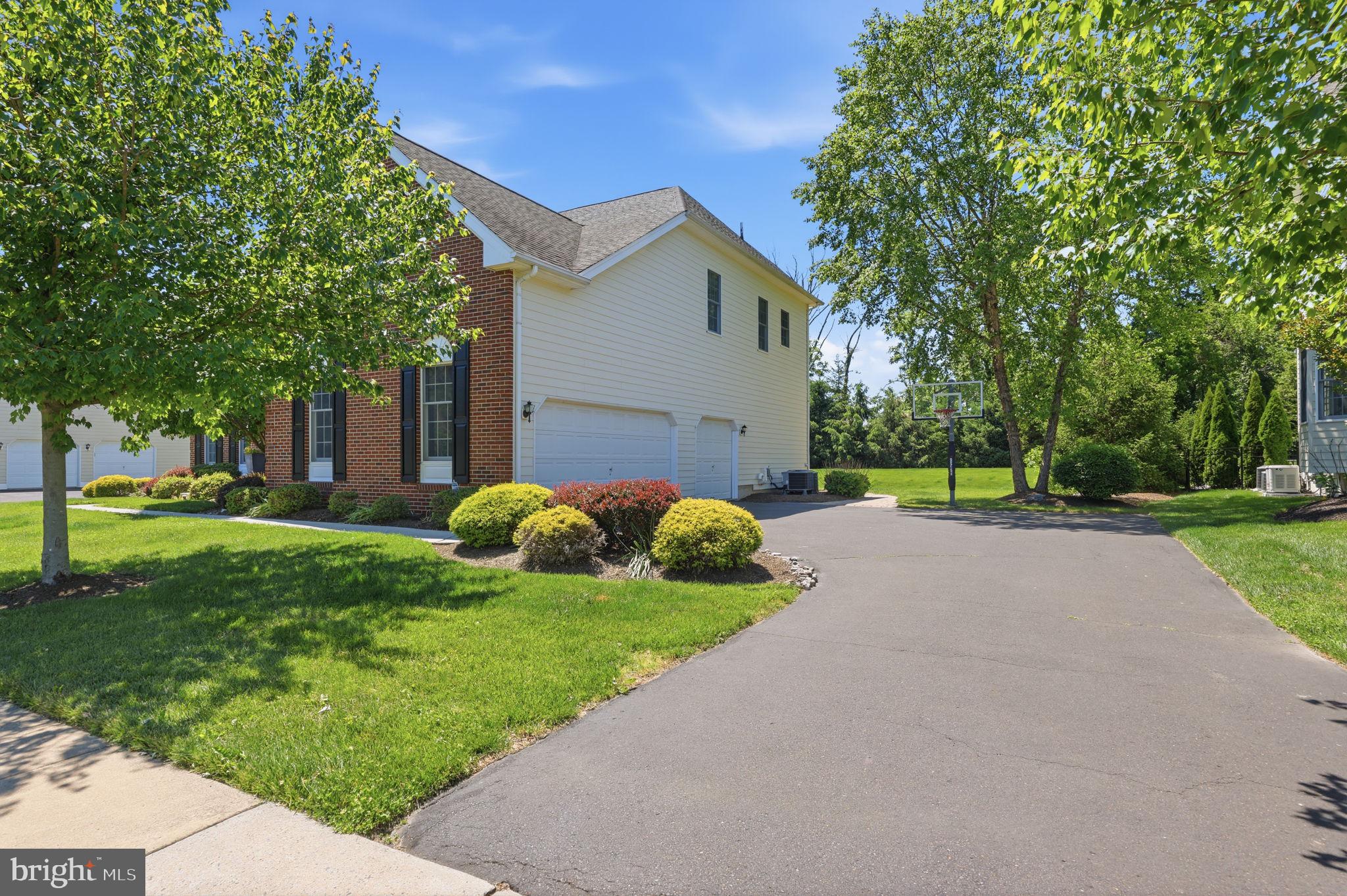 LINTON HILL CHASE - Residential