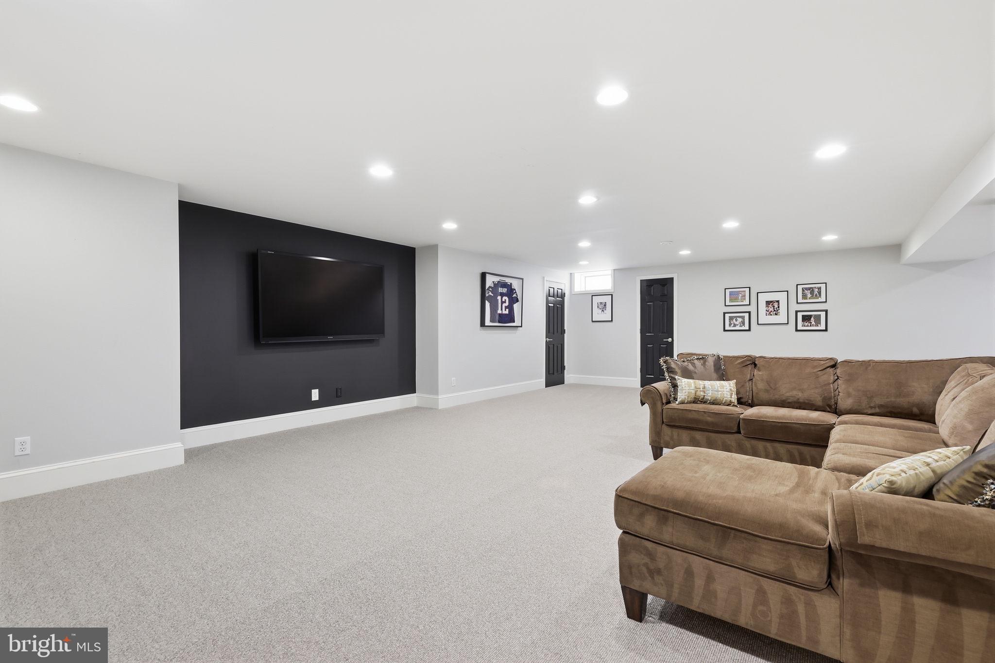 LINTON HILL CHASE - Residential