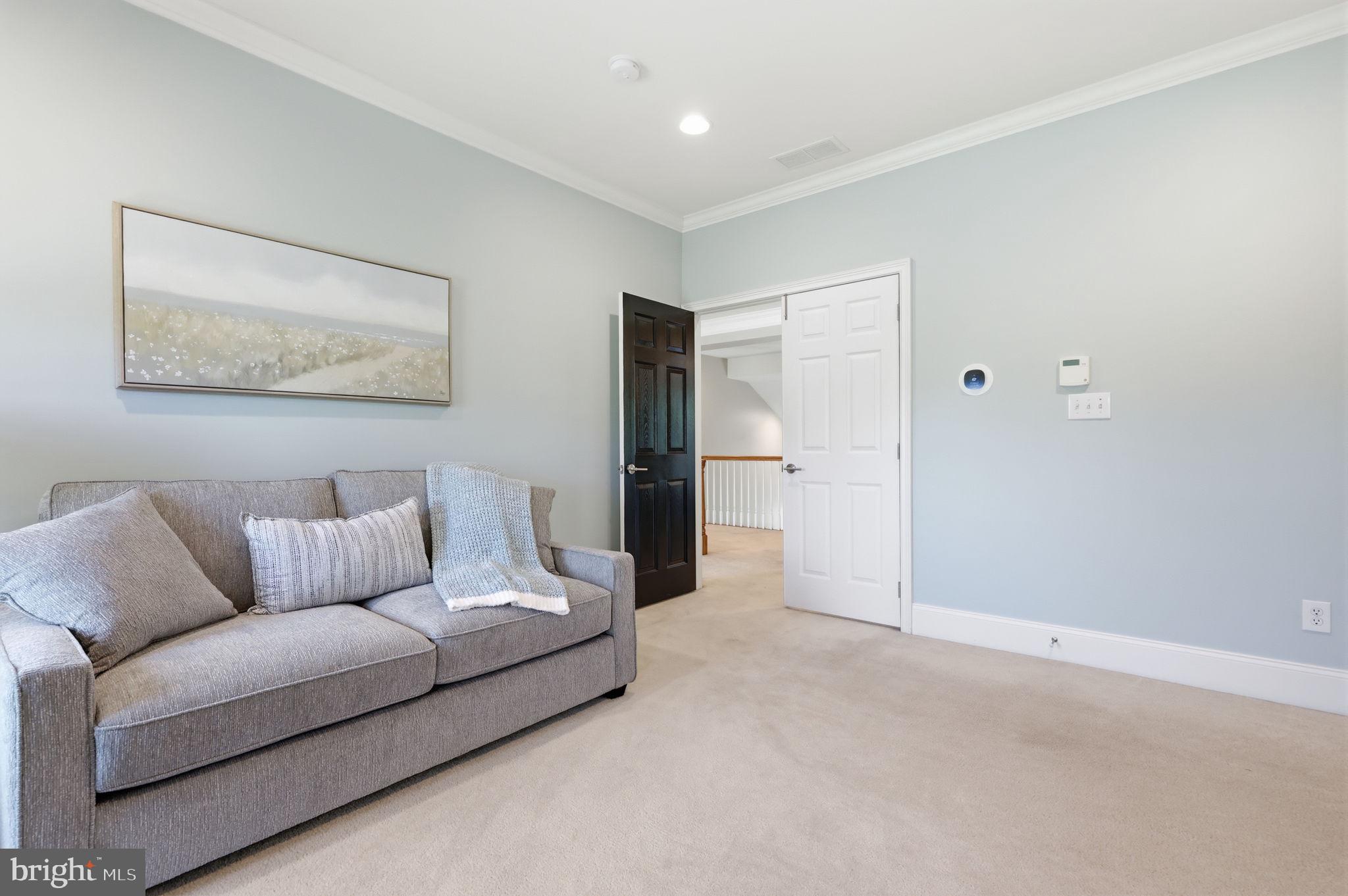 LINTON HILL CHASE - Residential