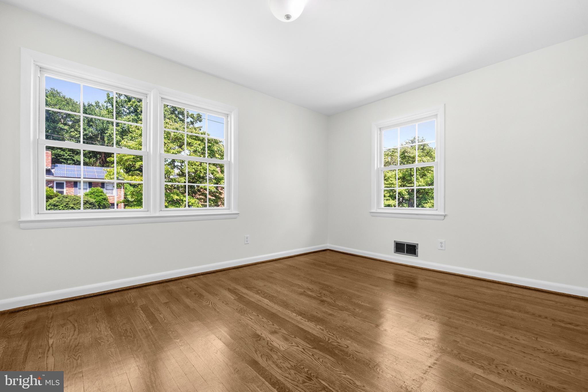 NORTHWEST BRANCH ESTATES - Residential