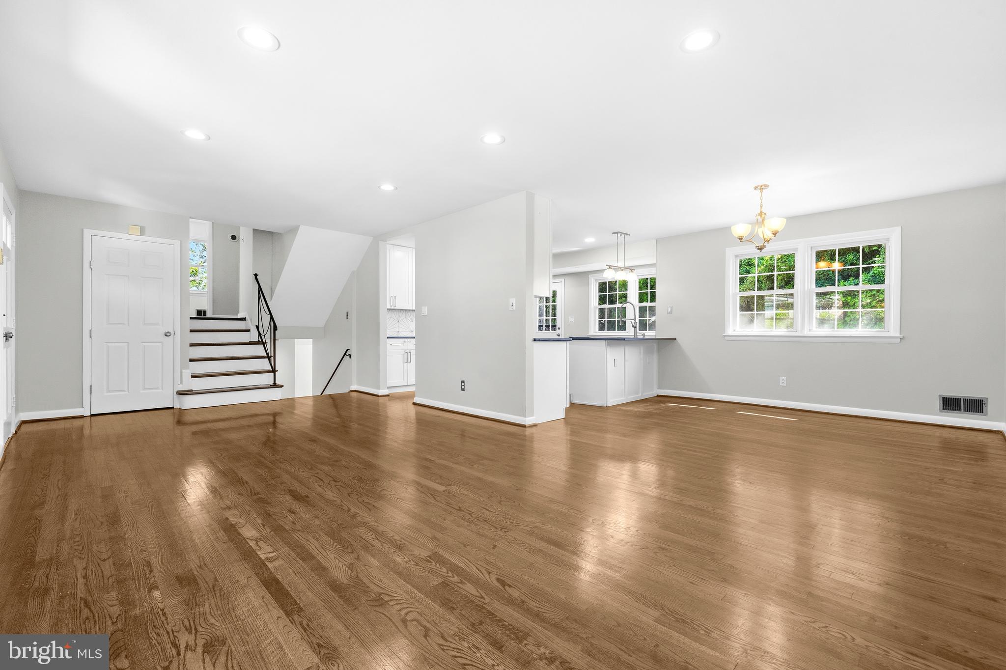 NORTHWEST BRANCH ESTATES - Residential