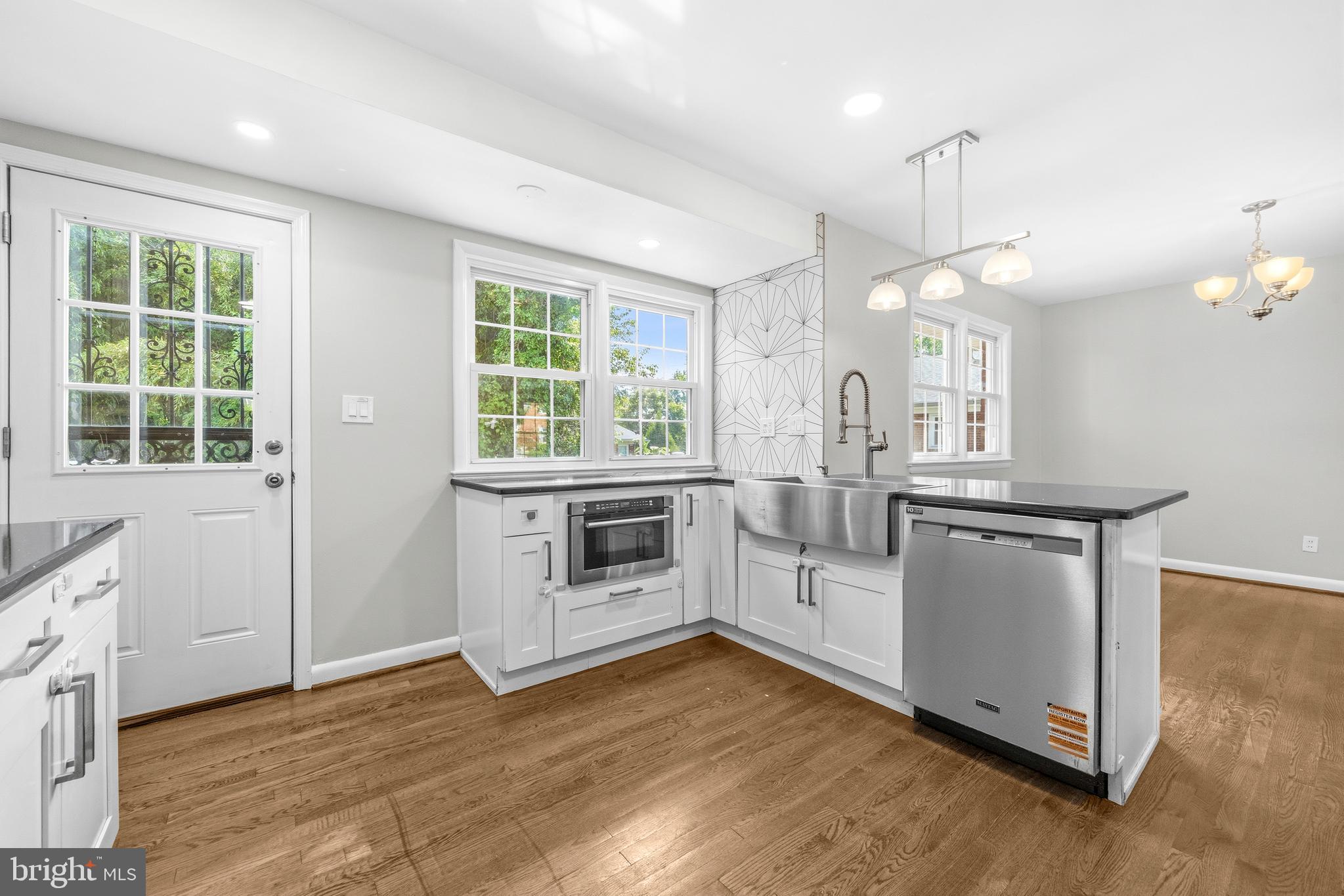 NORTHWEST BRANCH ESTATES - Residential