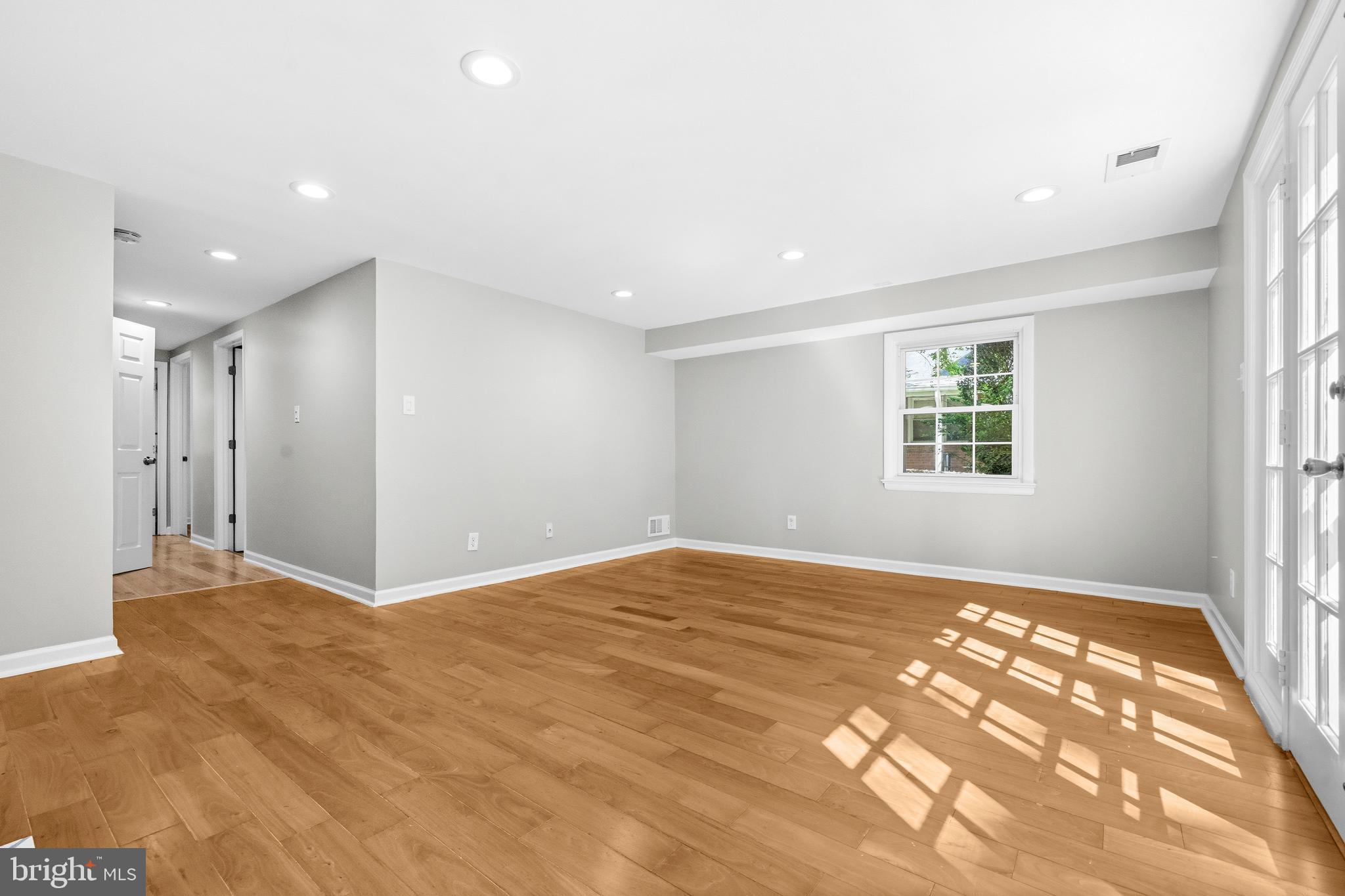 NORTHWEST BRANCH ESTATES - Residential