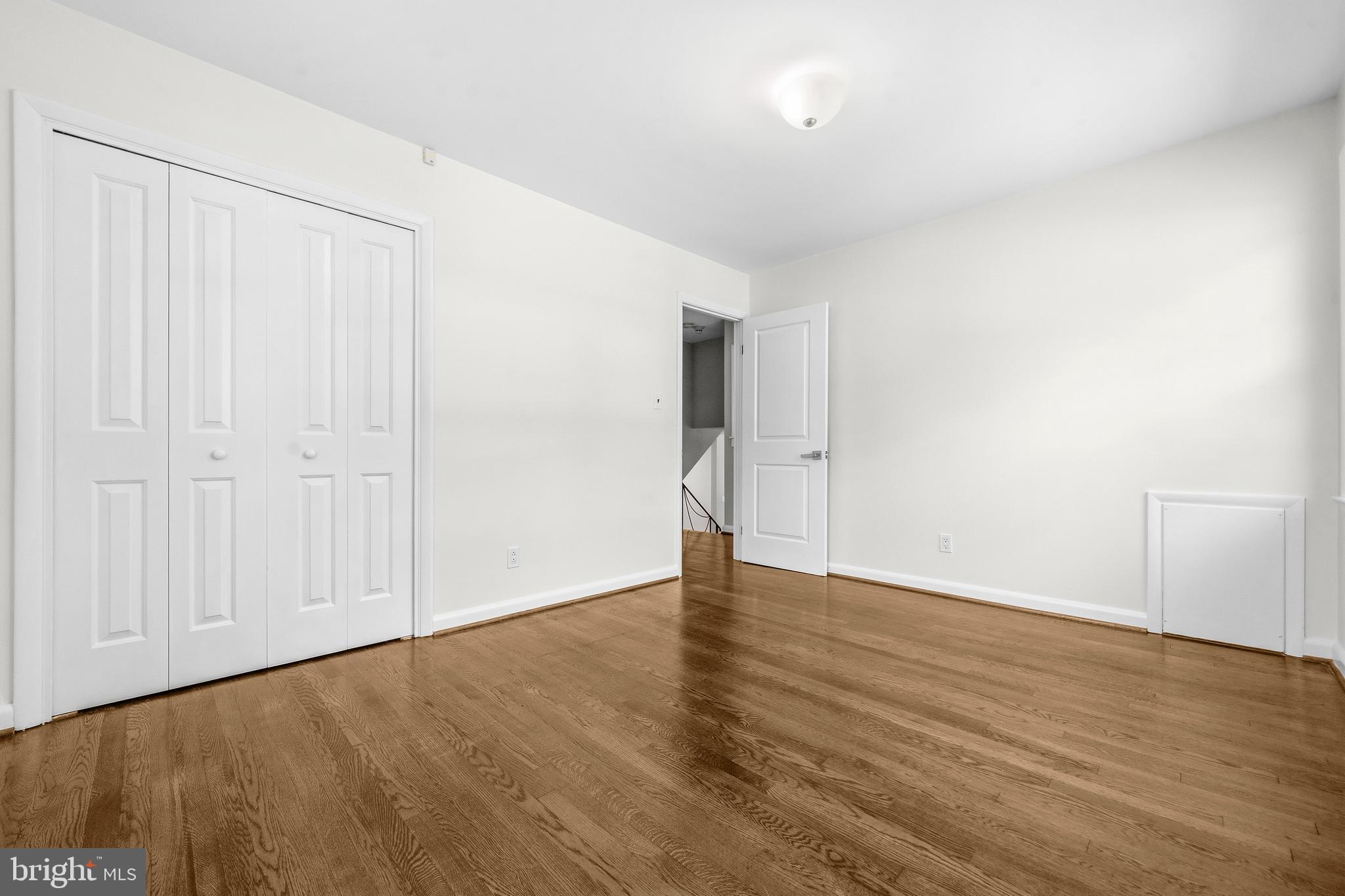 NORTHWEST BRANCH ESTATES - Residential