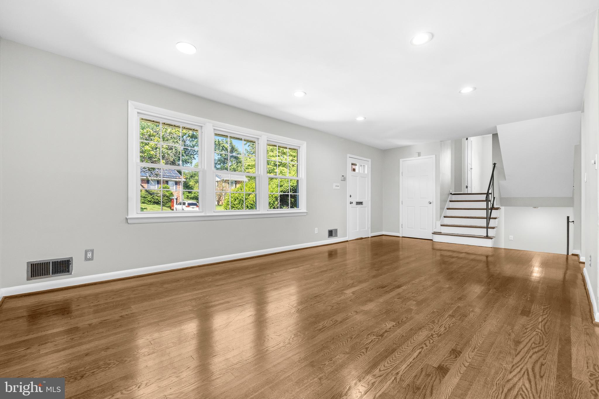 NORTHWEST BRANCH ESTATES - Residential