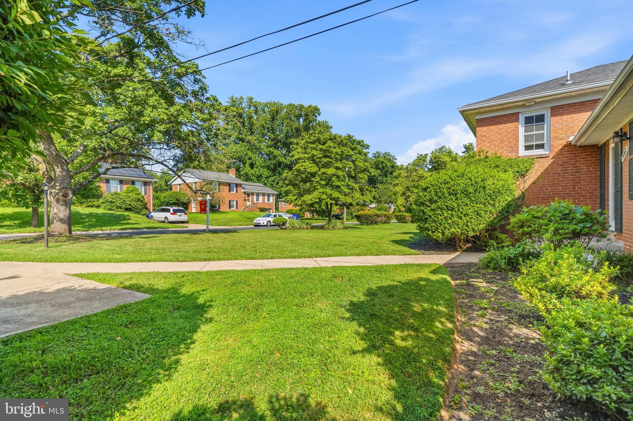 NORTHWEST BRANCH ESTATES - Residential