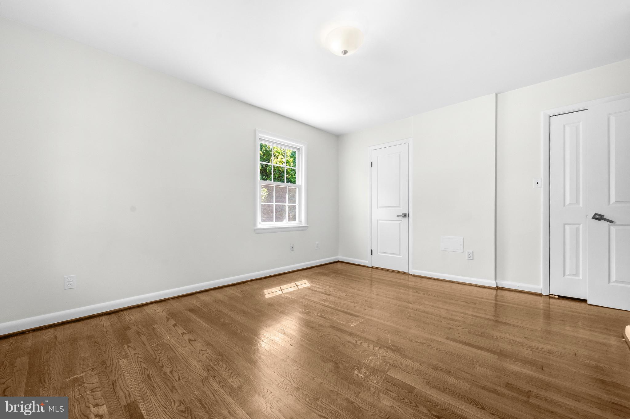 NORTHWEST BRANCH ESTATES - Residential