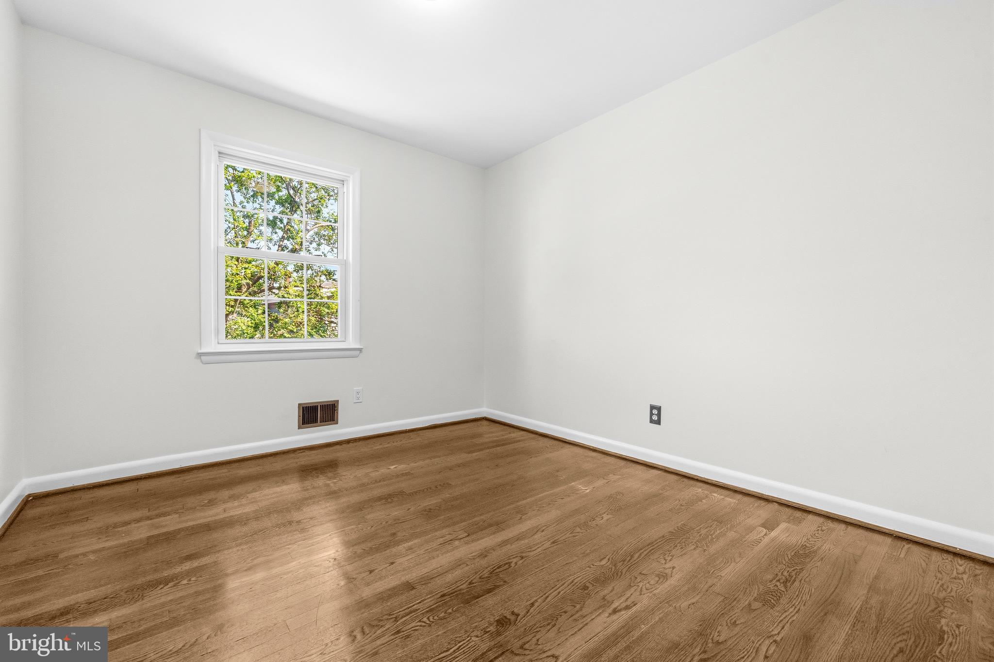NORTHWEST BRANCH ESTATES - Residential