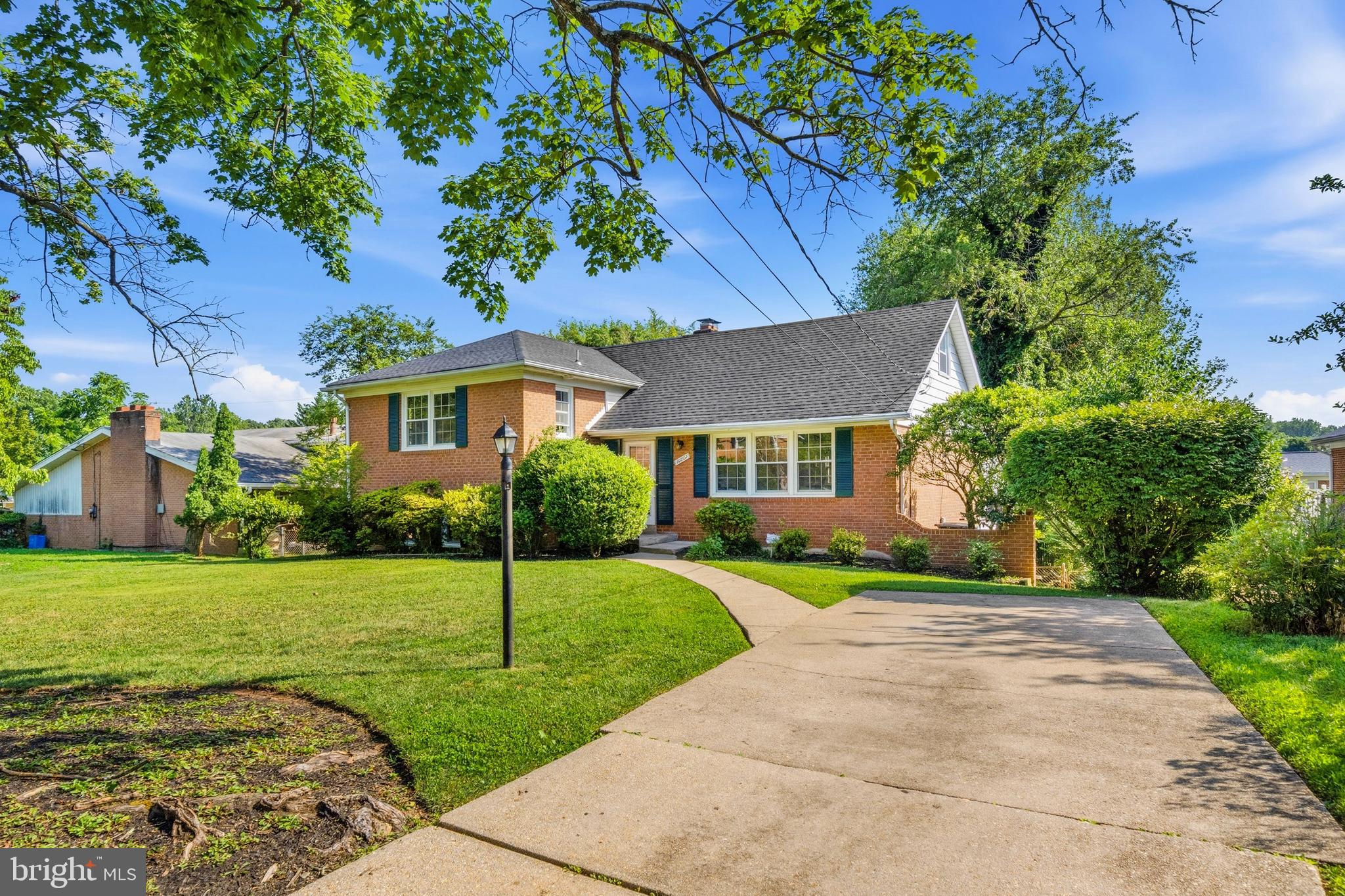 NORTHWEST BRANCH ESTATES - Residential
