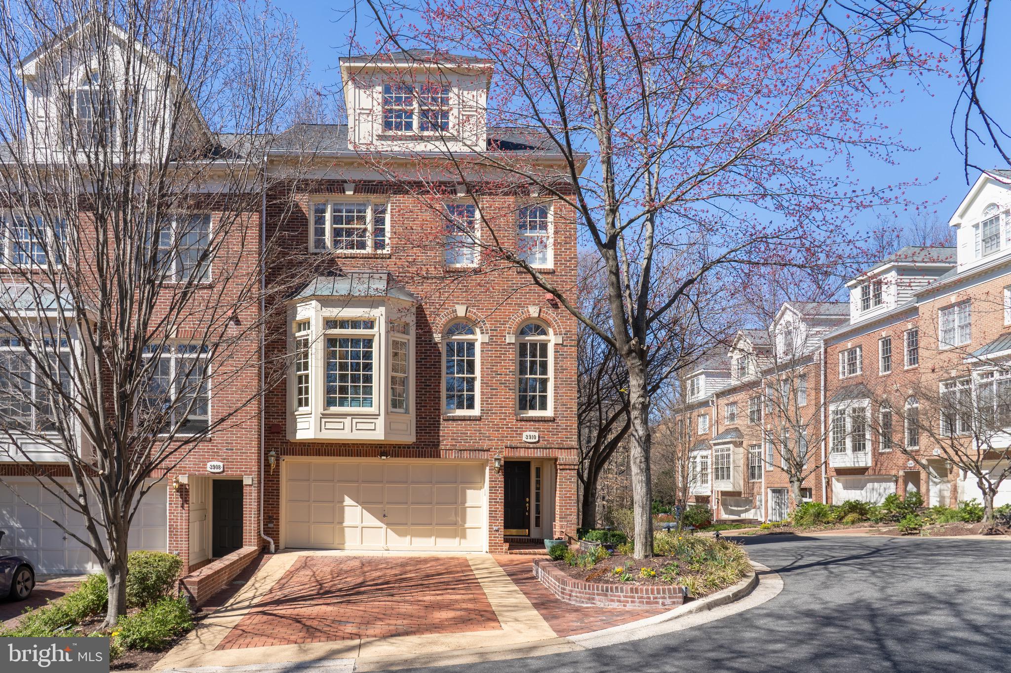 HILLANDALE - Residential