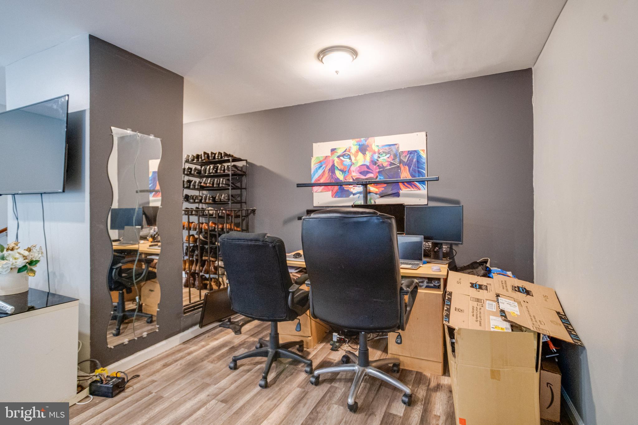 CHERRY GLEN CONDOS - Residential