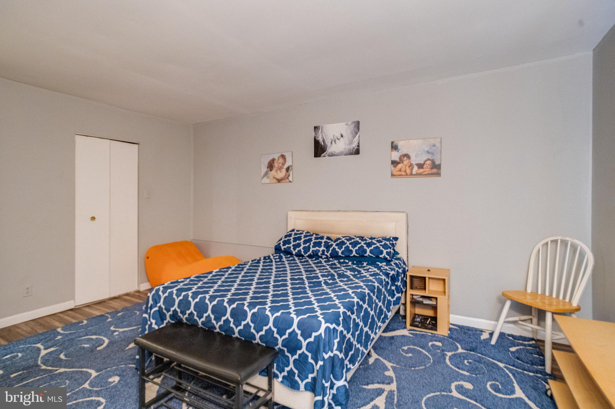 CHERRY GLEN CONDOS - Residential