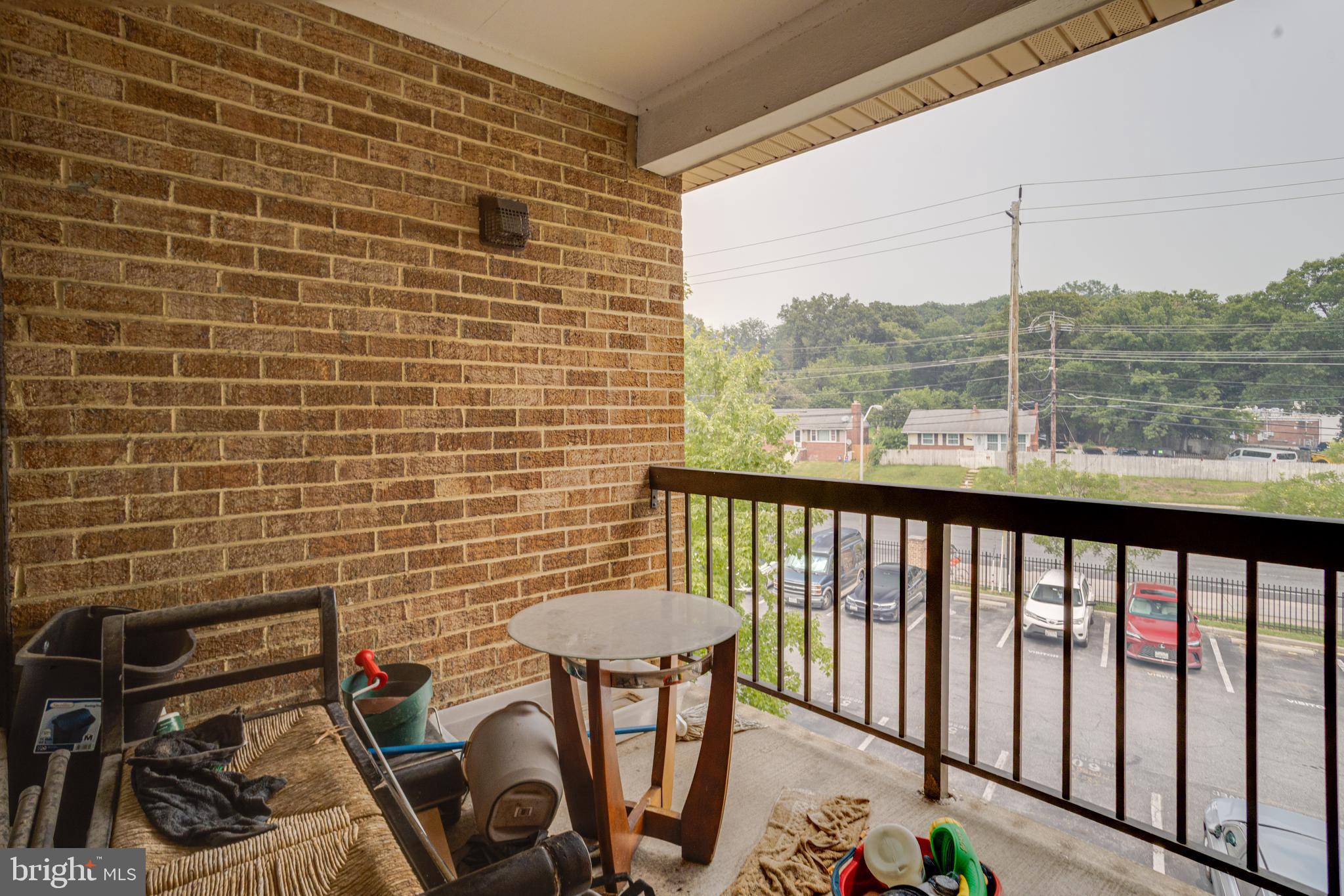 CHERRY GLEN CONDOS - Residential