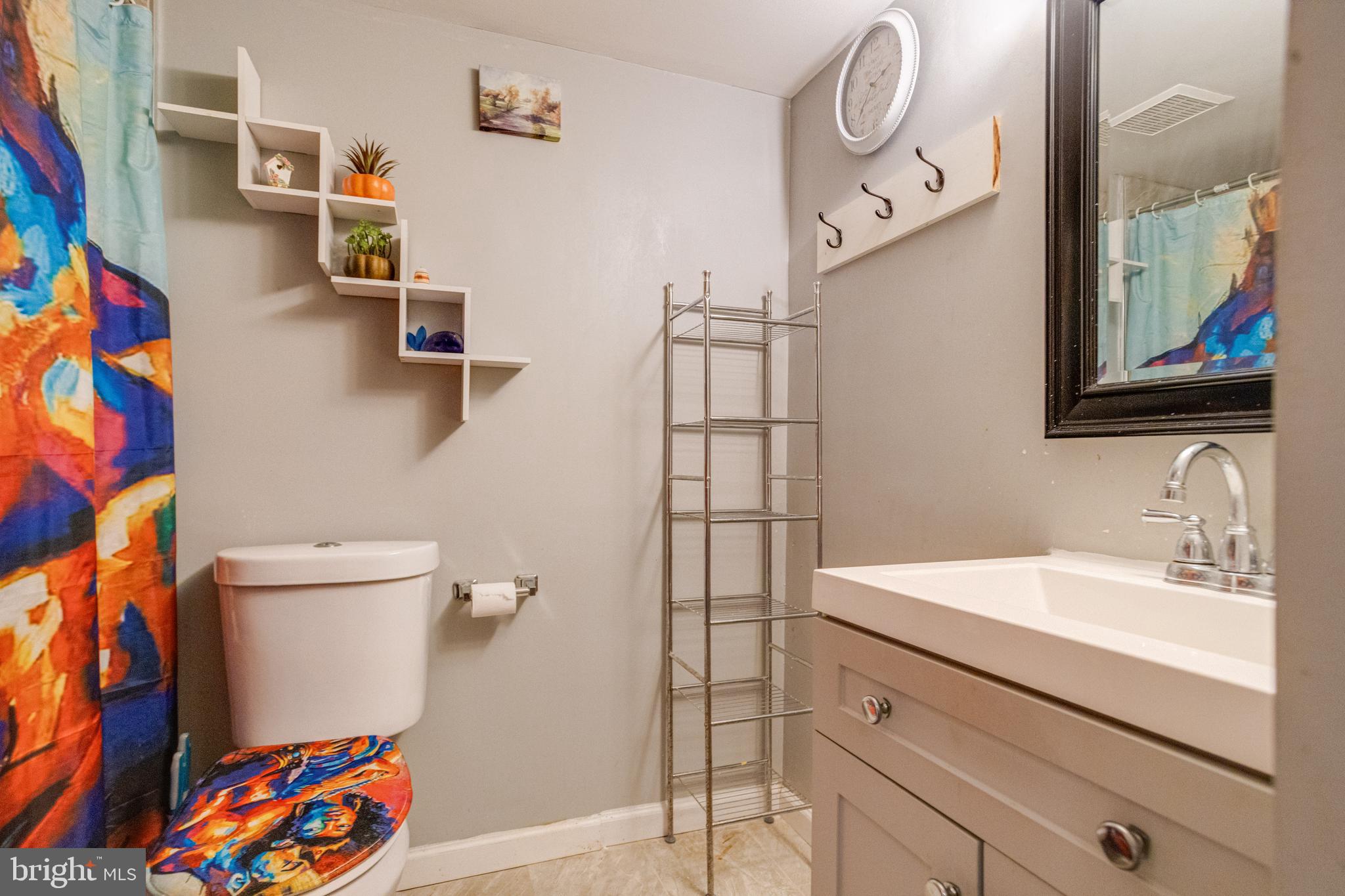 CHERRY GLEN CONDOS - Residential