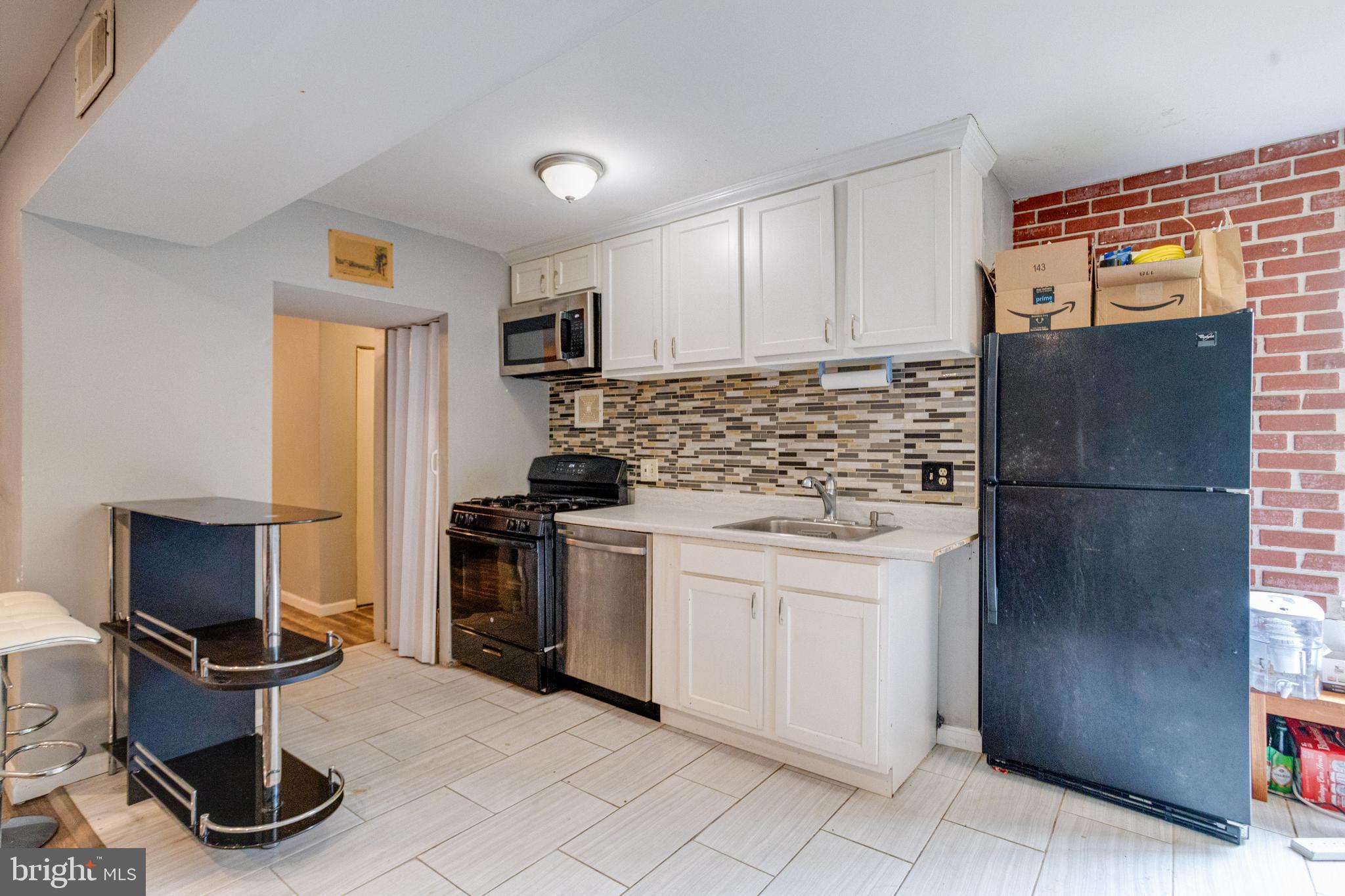 CHERRY GLEN CONDOS - Residential