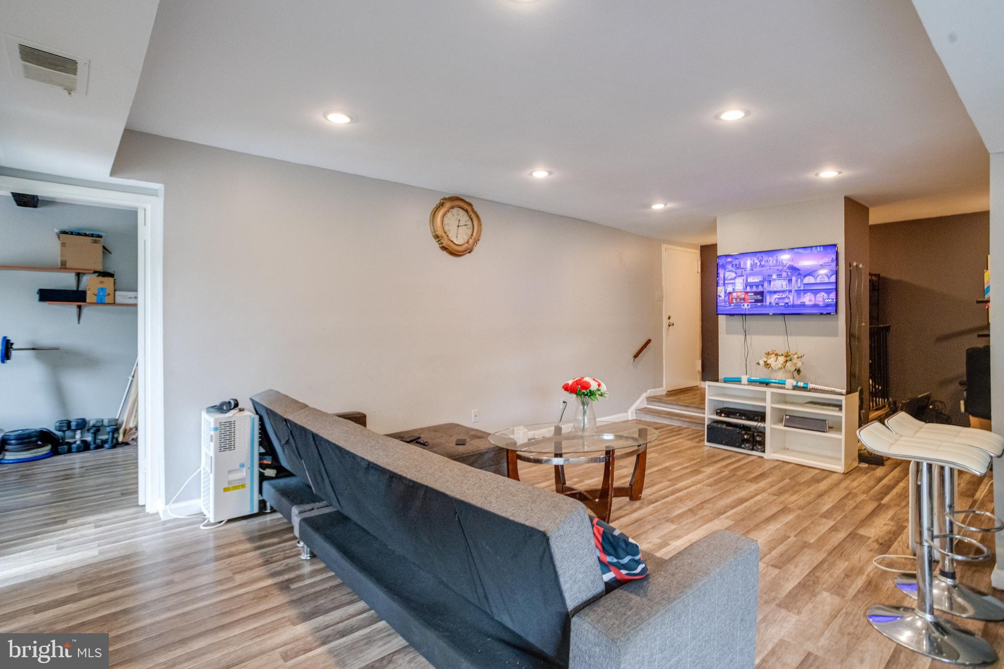 CHERRY GLEN CONDOS - Residential