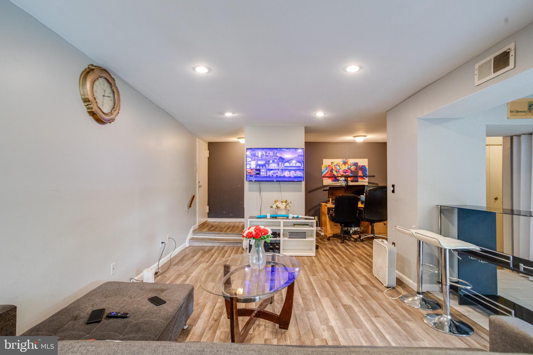 CHERRY GLEN CONDOS - Residential
