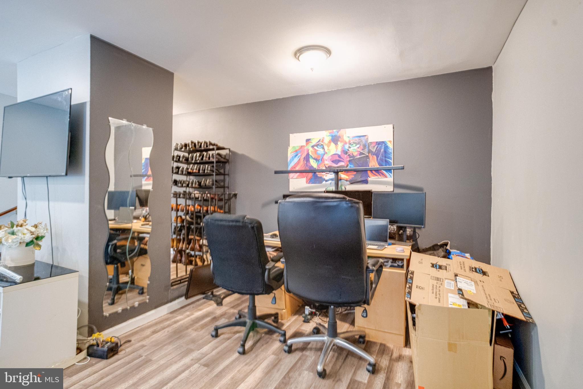 CHERRY GLEN CONDOS - Residential