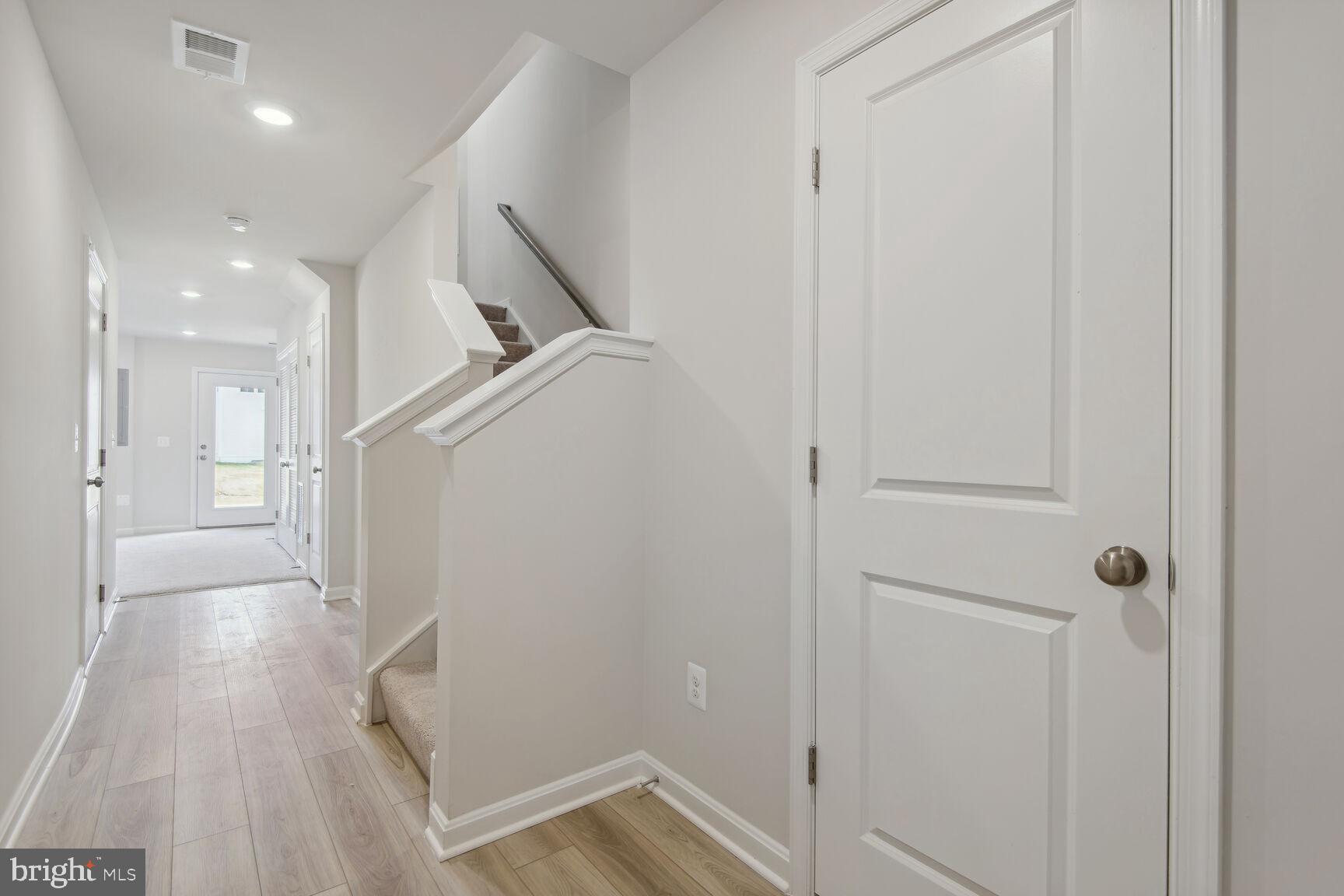 SENSENY VILLAGE - Residential Lease