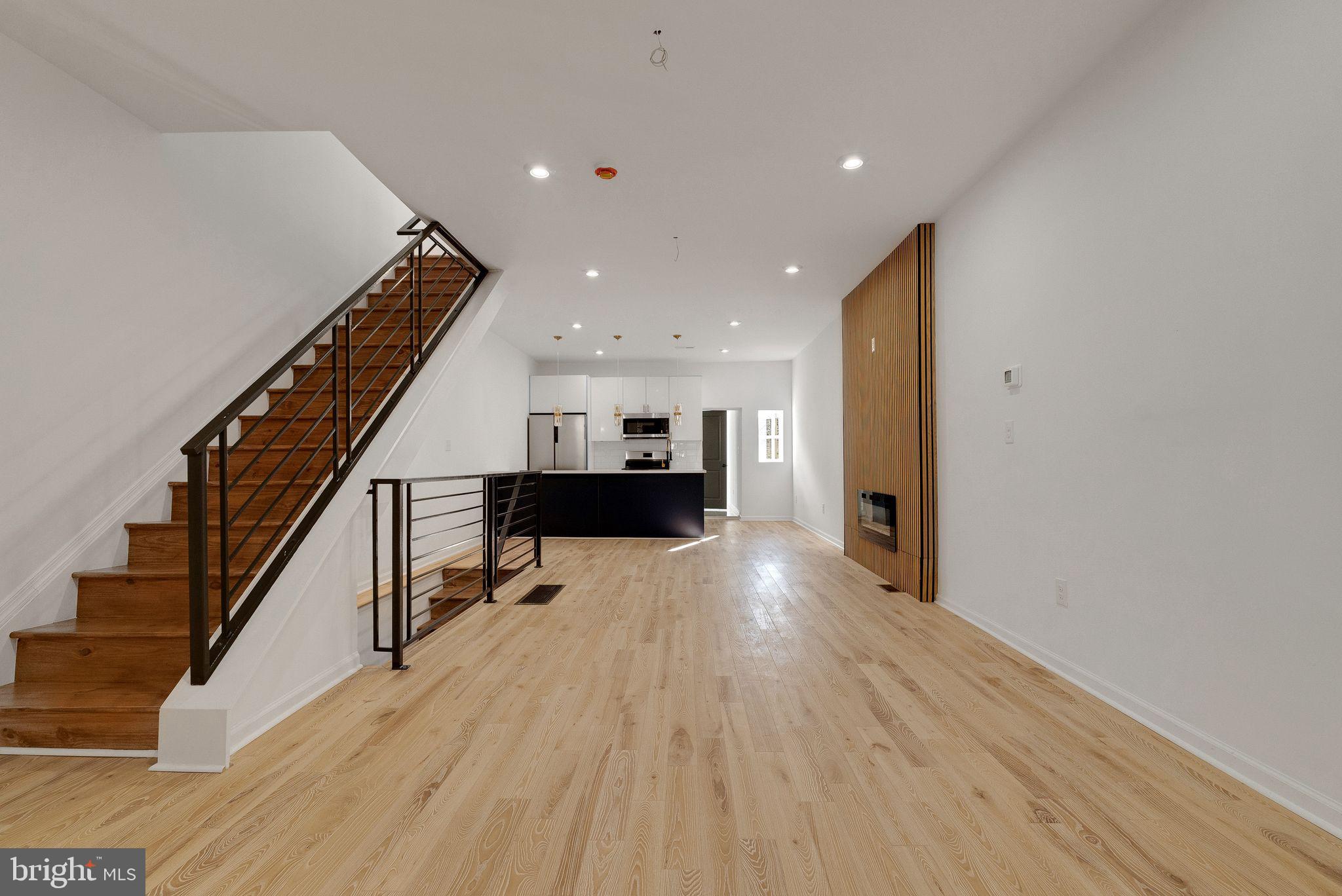 GERMANTOWN (EAST) - Residential