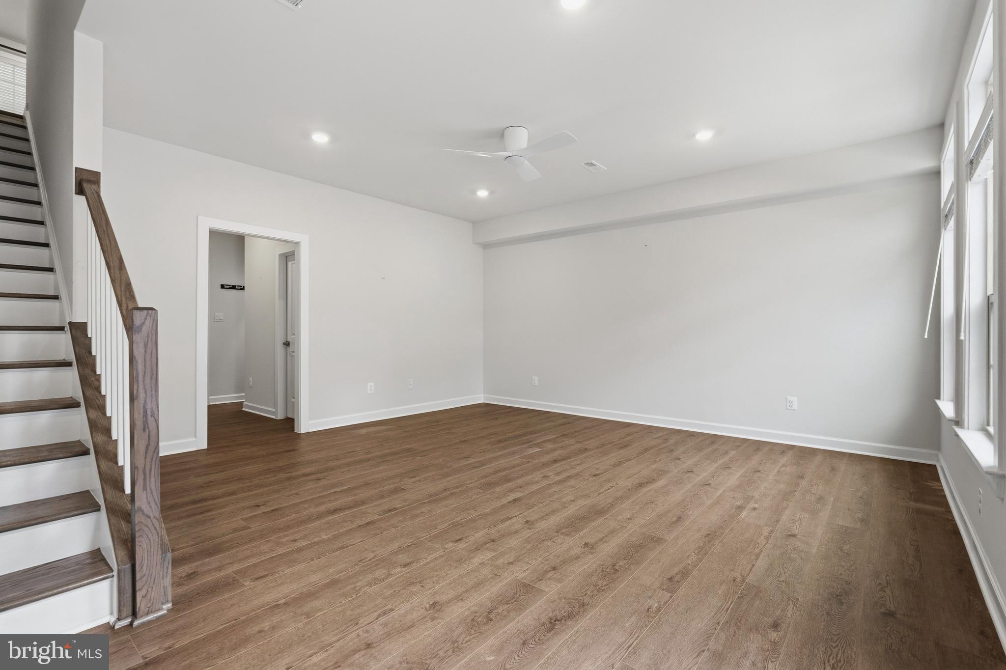 BOULEVARD VI TOWNS - Residential