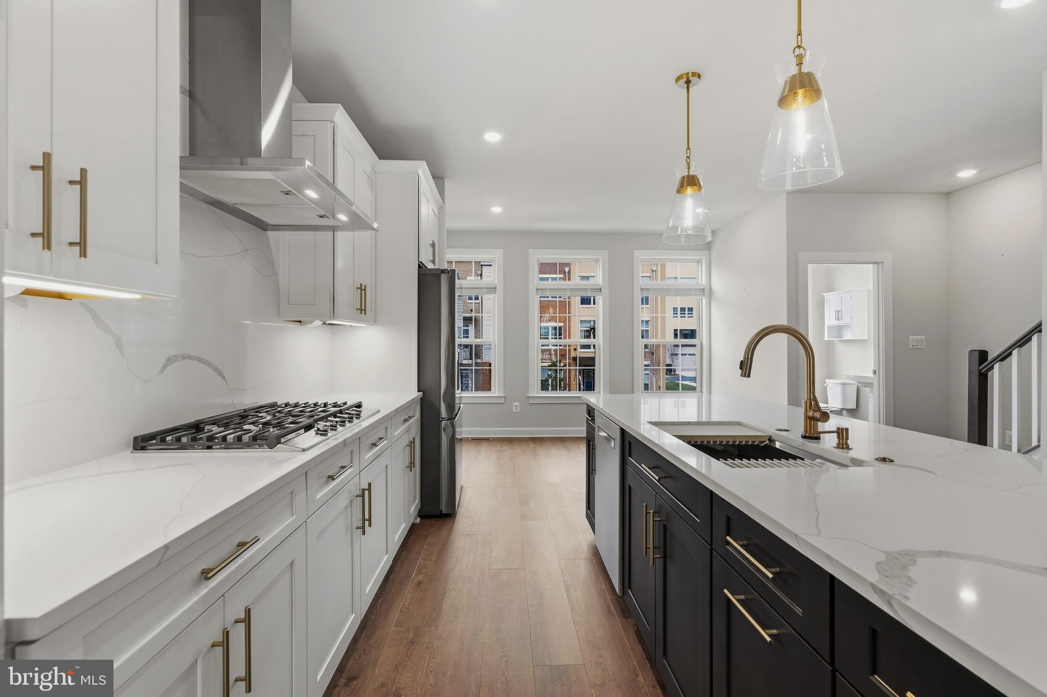 BOULEVARD VI TOWNS - Residential