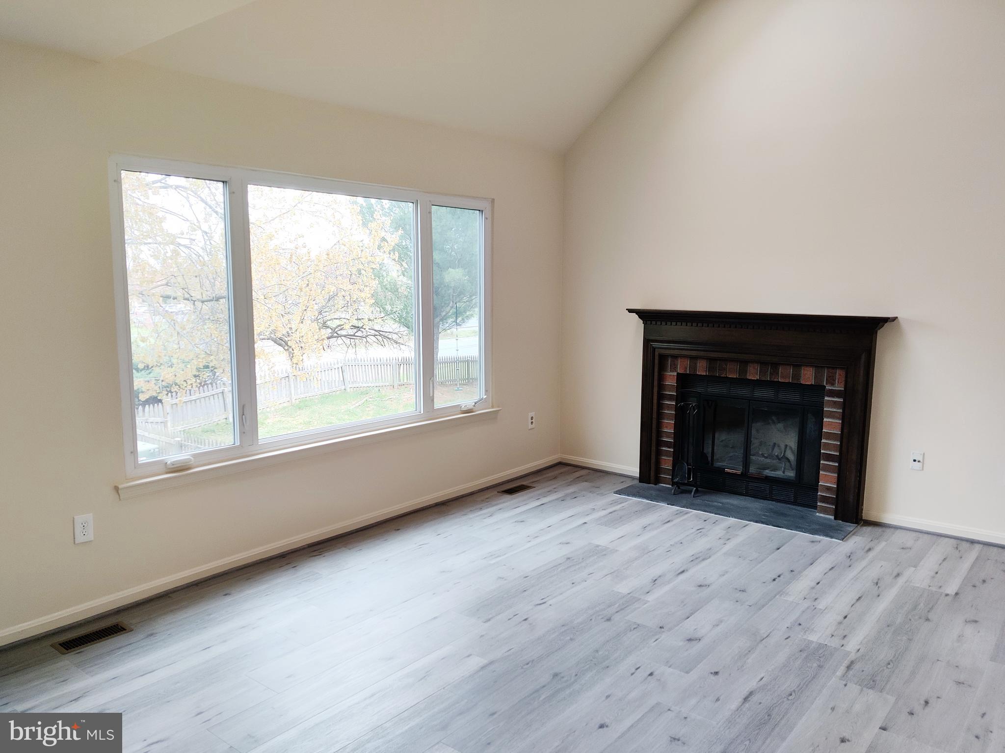 COUNTRYSIDE - Residential Lease
