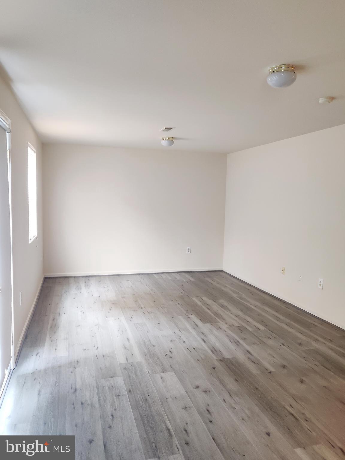 COUNTRYSIDE - Residential Lease