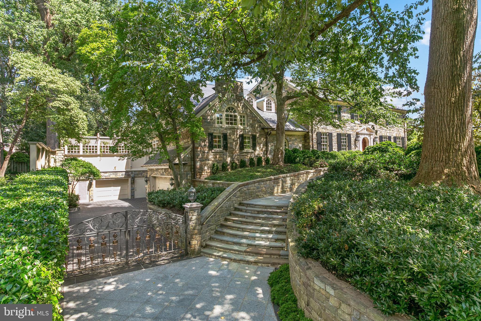 WESLEY HEIGHTS - Residential