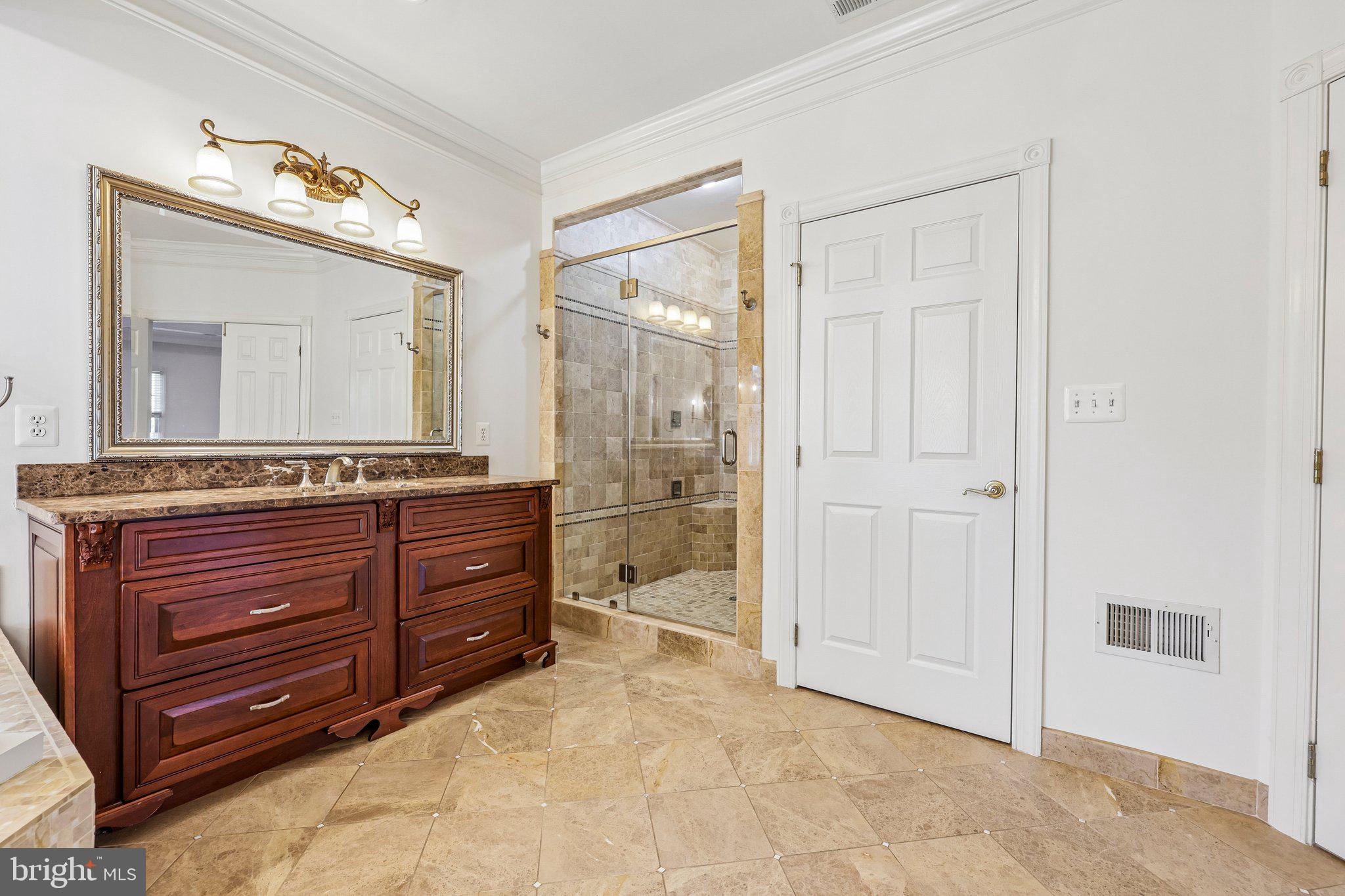 BELMONT COUNTRY CLUB - Residential