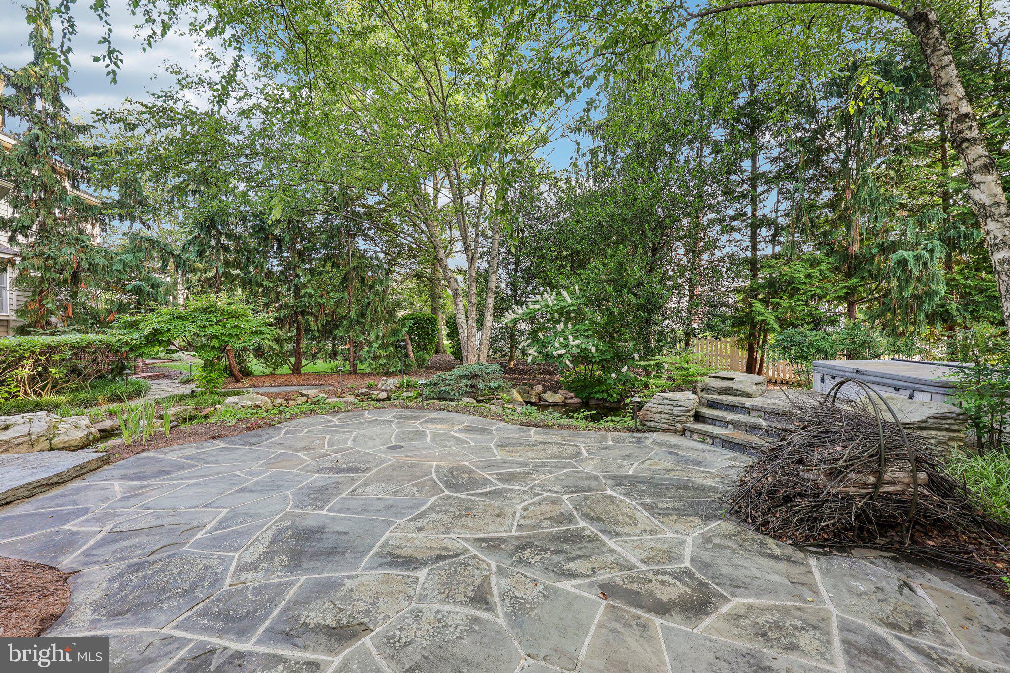 BELMONT COUNTRY CLUB - Residential