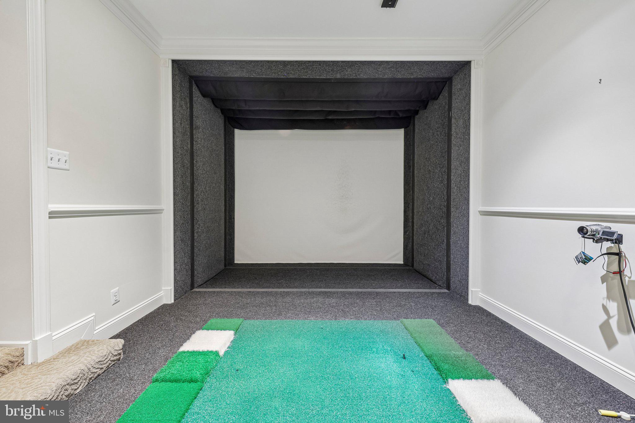 BELMONT COUNTRY CLUB - Residential