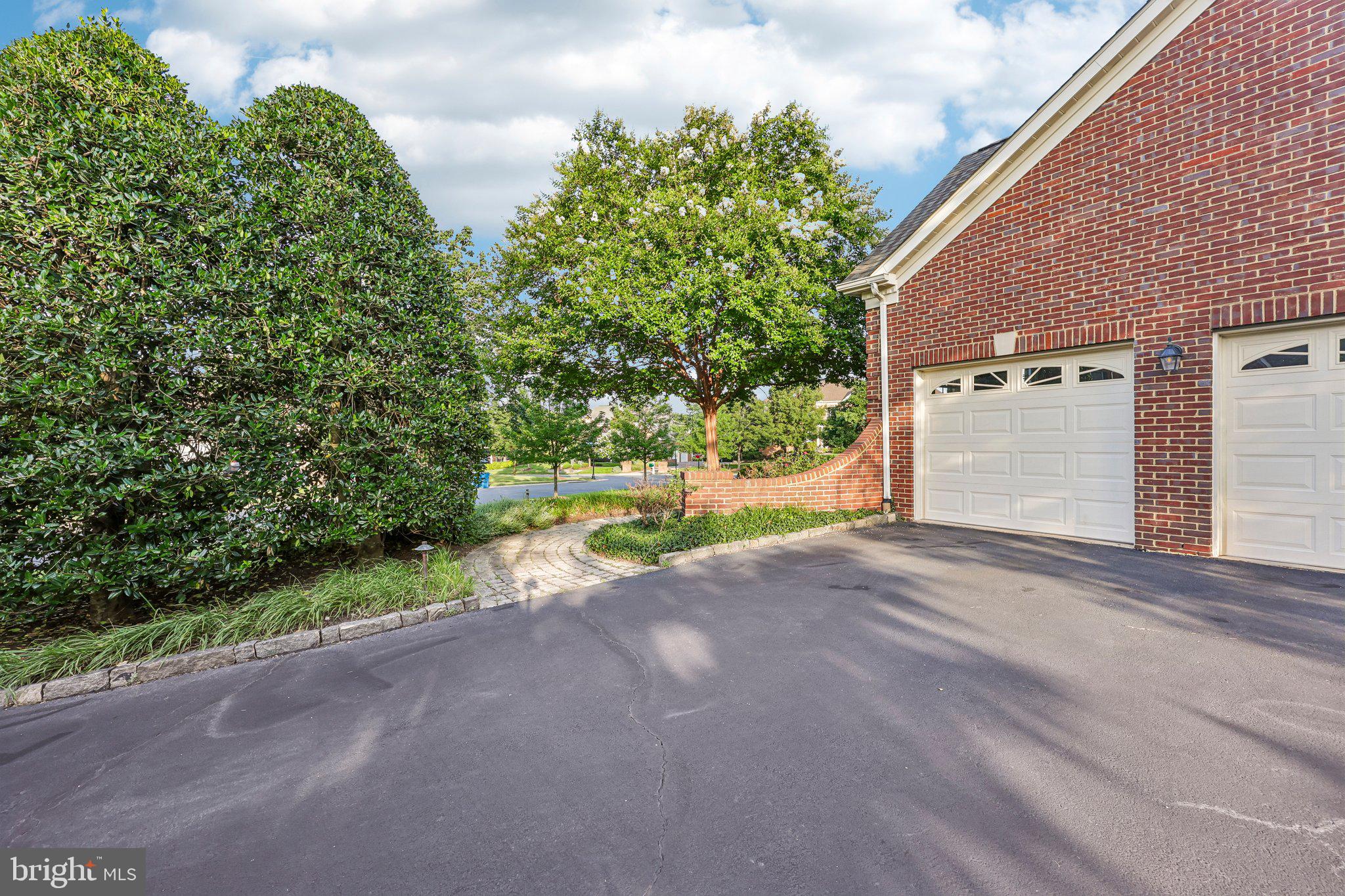 BELMONT COUNTRY CLUB - Residential