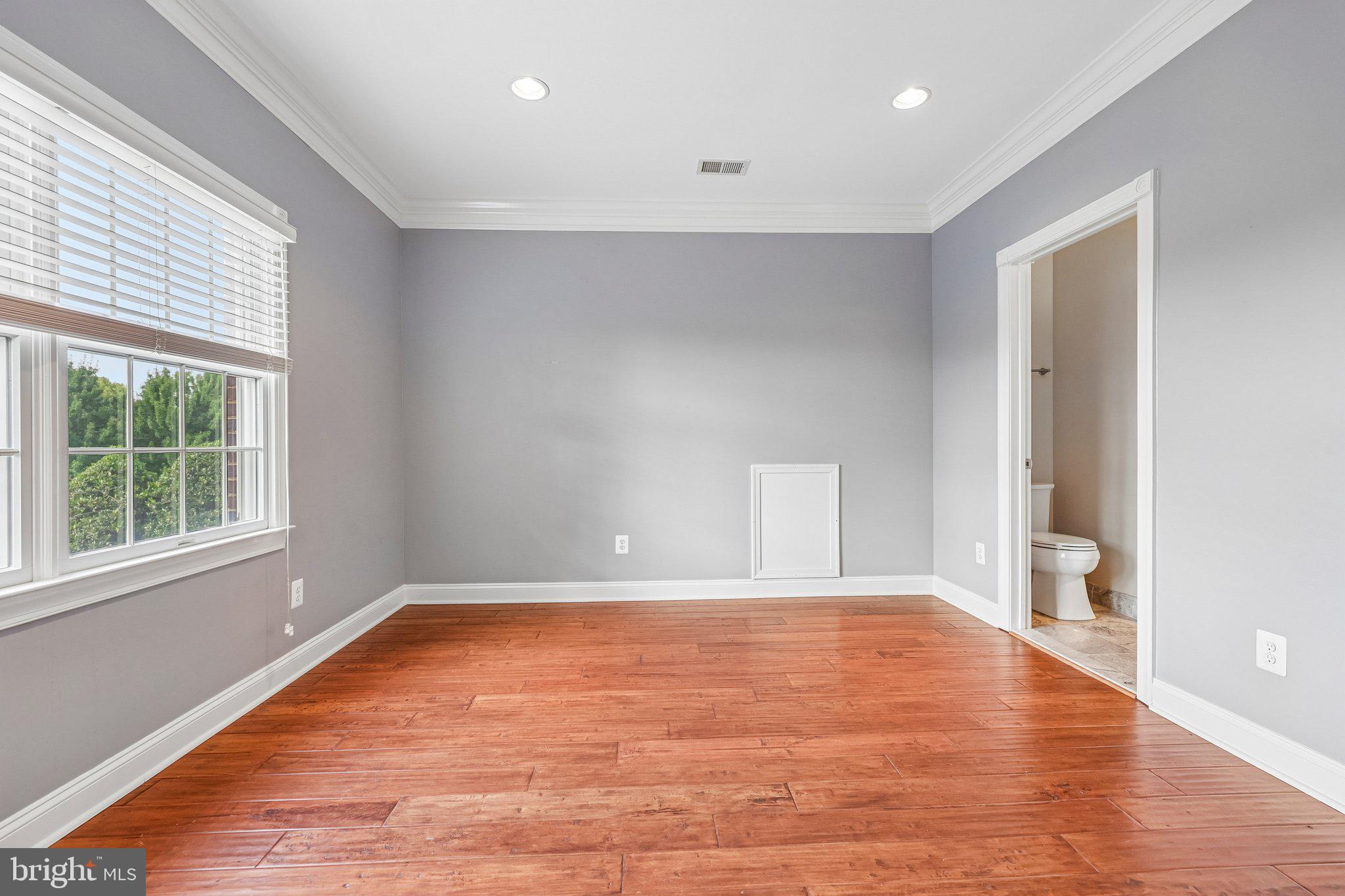 BELMONT COUNTRY CLUB - Residential
