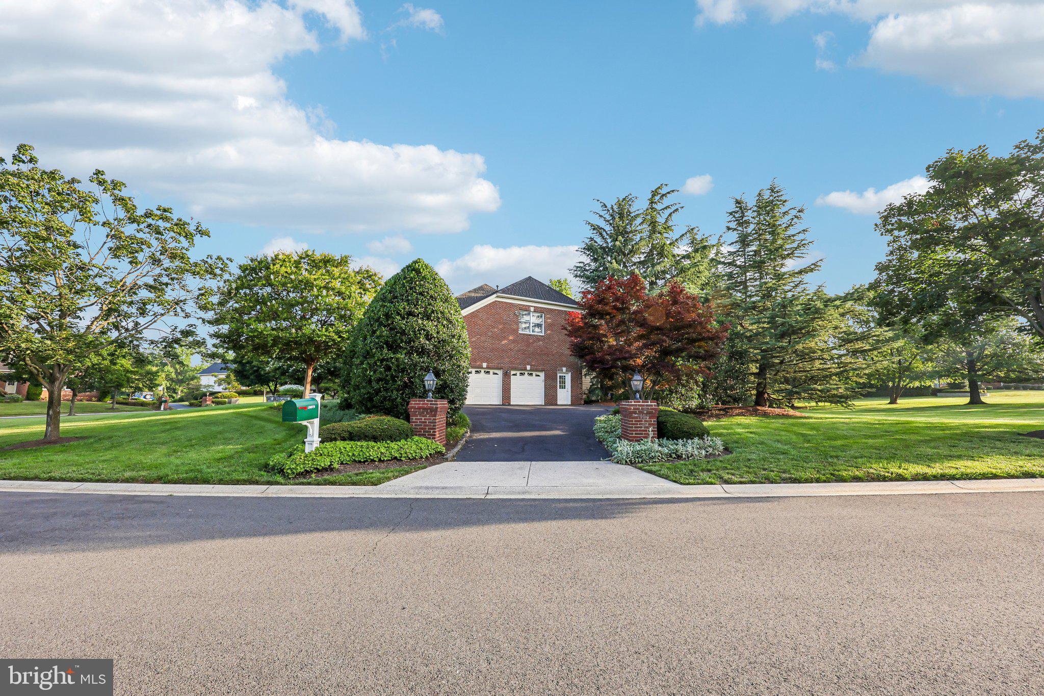 BELMONT COUNTRY CLUB - Residential