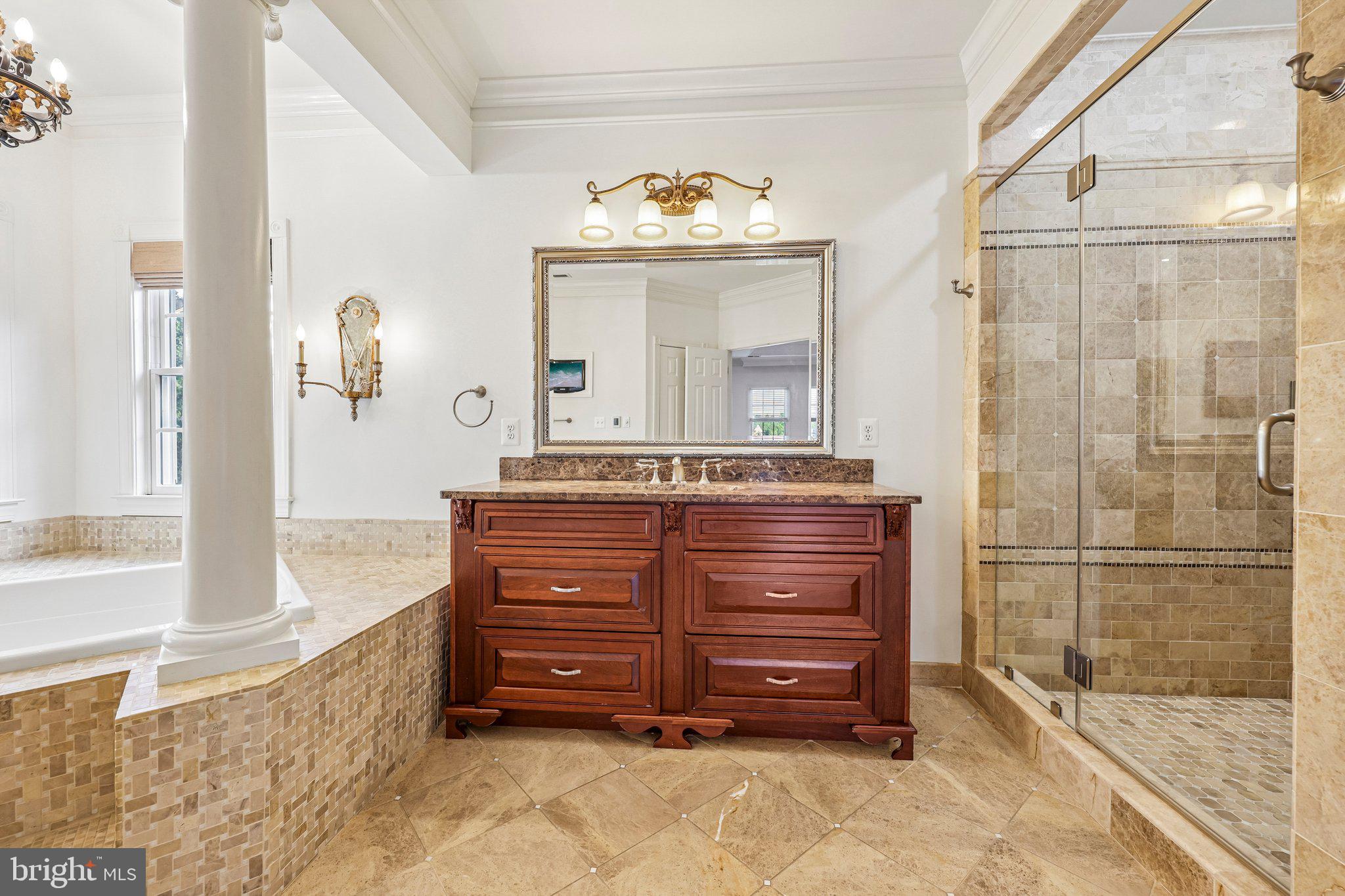 BELMONT COUNTRY CLUB - Residential